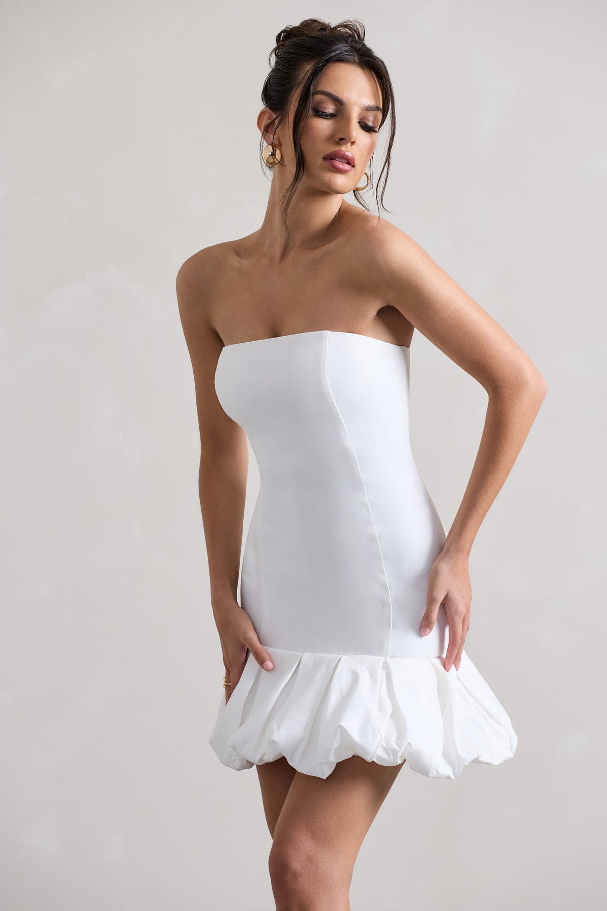 Liscia | Weißes Bandeau-Minikleid mit Rüschenbesatz