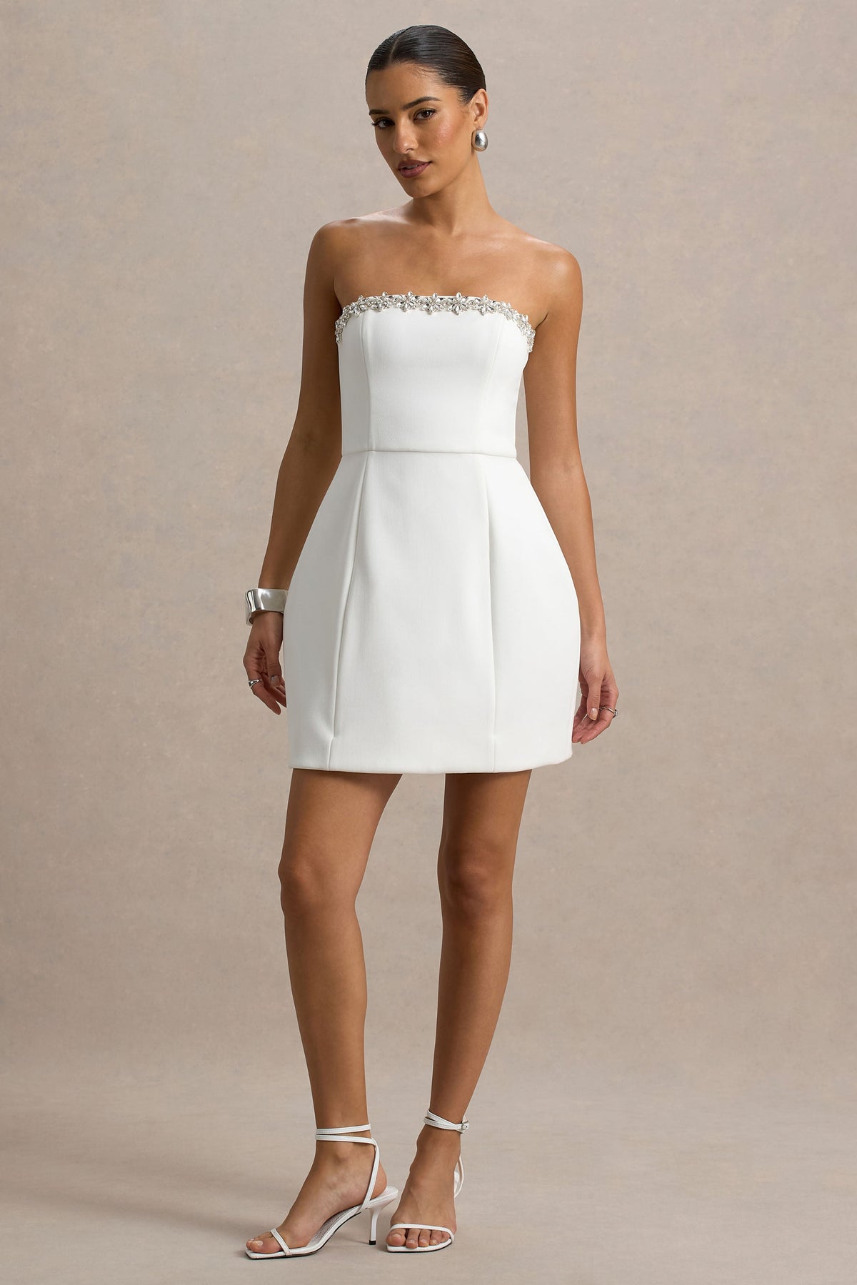 Bobbie | Weißes verziertes Bandeau-Minikleid