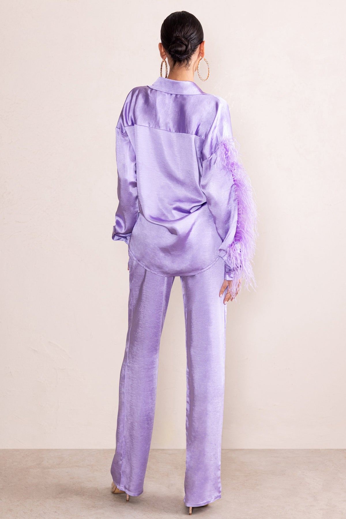 Evening Memories | Fliederfarbene Satin-Hose mit weitem Bein
