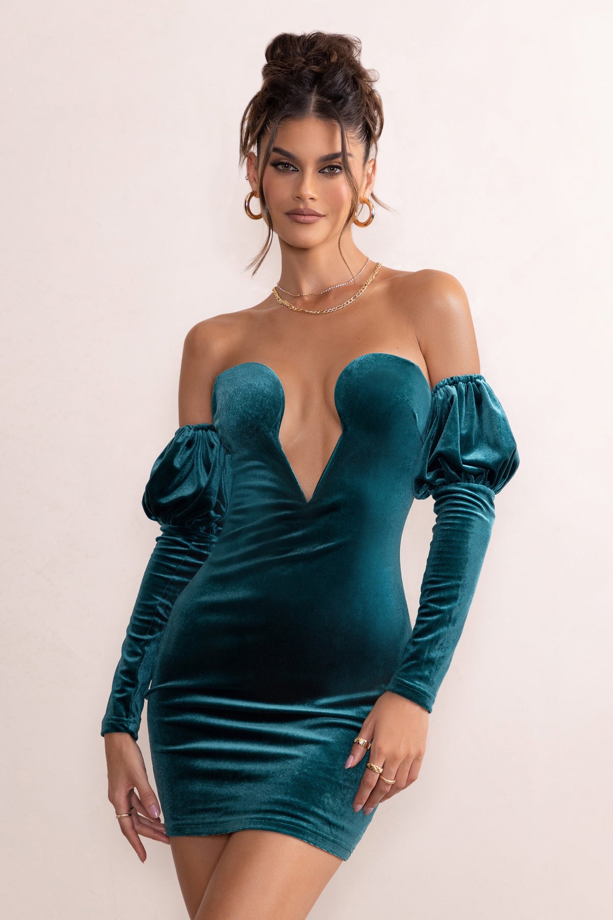 Ivy | Petrolfarbenes Samt-Minikleid mit Cut-Out und Rüschenärmeln