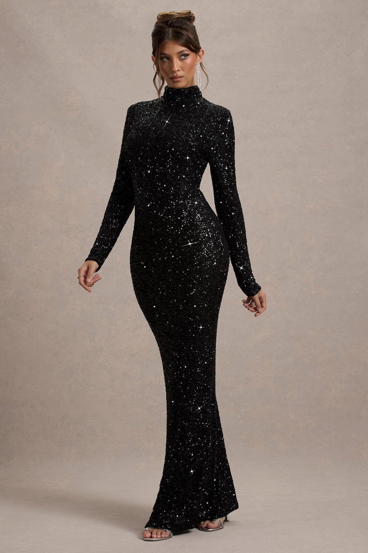 Galaxy | Schwarzes Pailletten-Maxikleid mit Rollkragen und langen Ärmeln