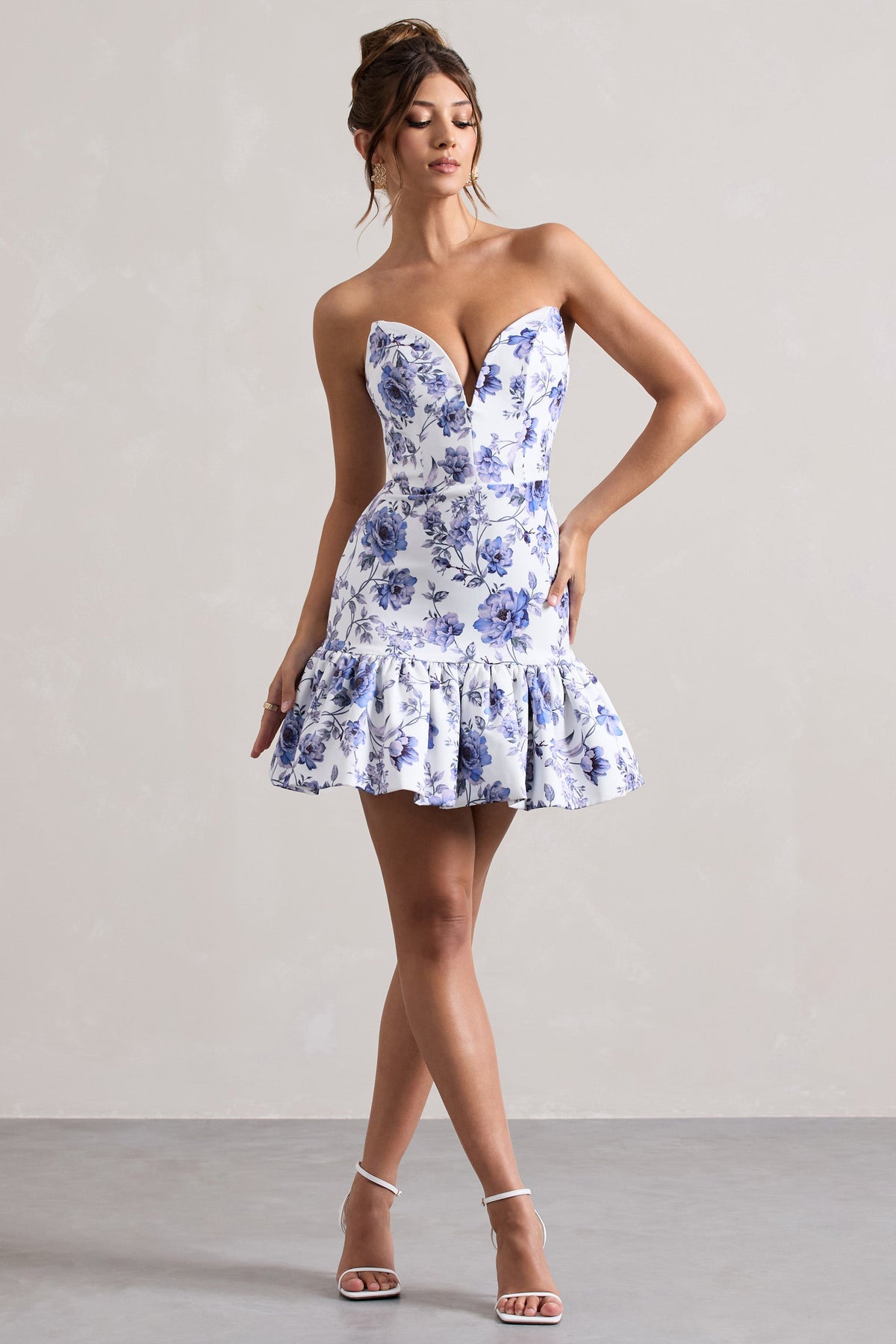 Koko | Geblümtes Sweetheart-Minikleid mit Rüschen-Saum