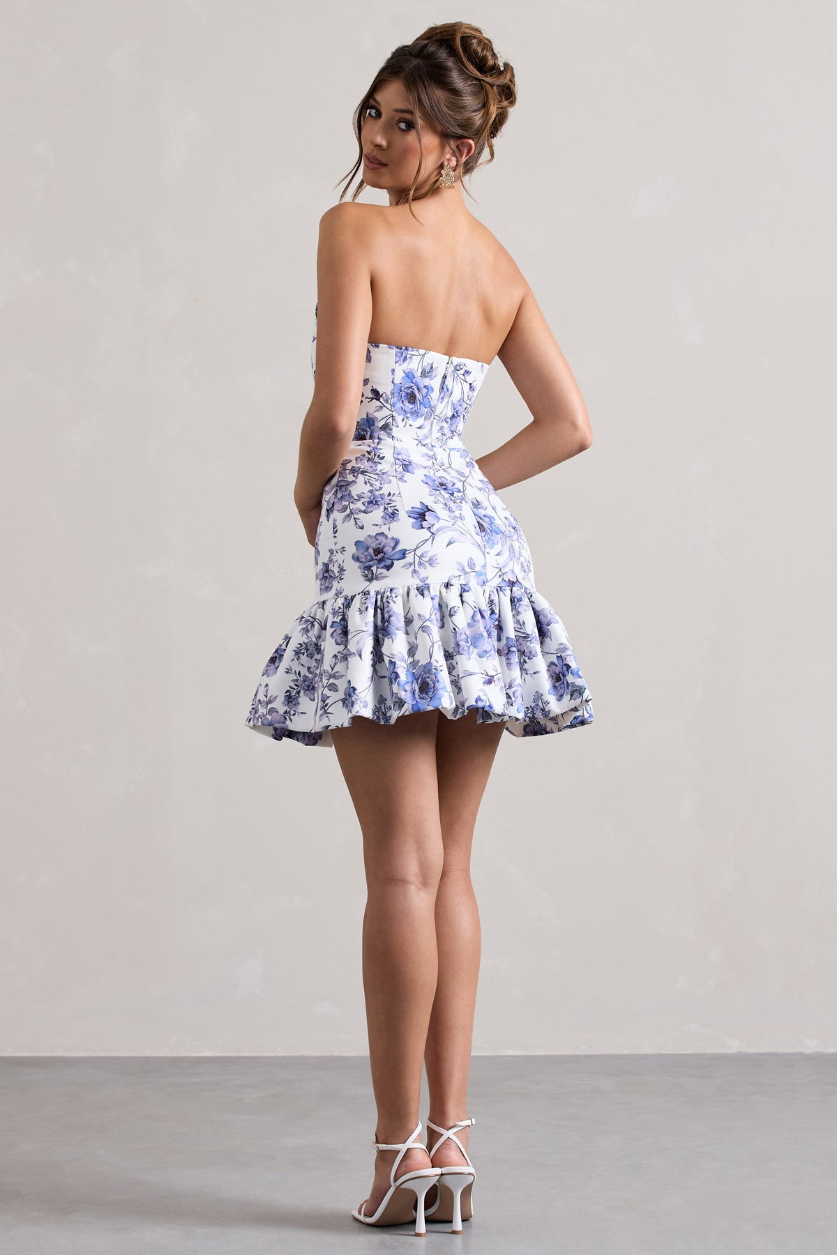 Koko | Geblümtes Sweetheart-Minikleid mit Rüschen-Saum