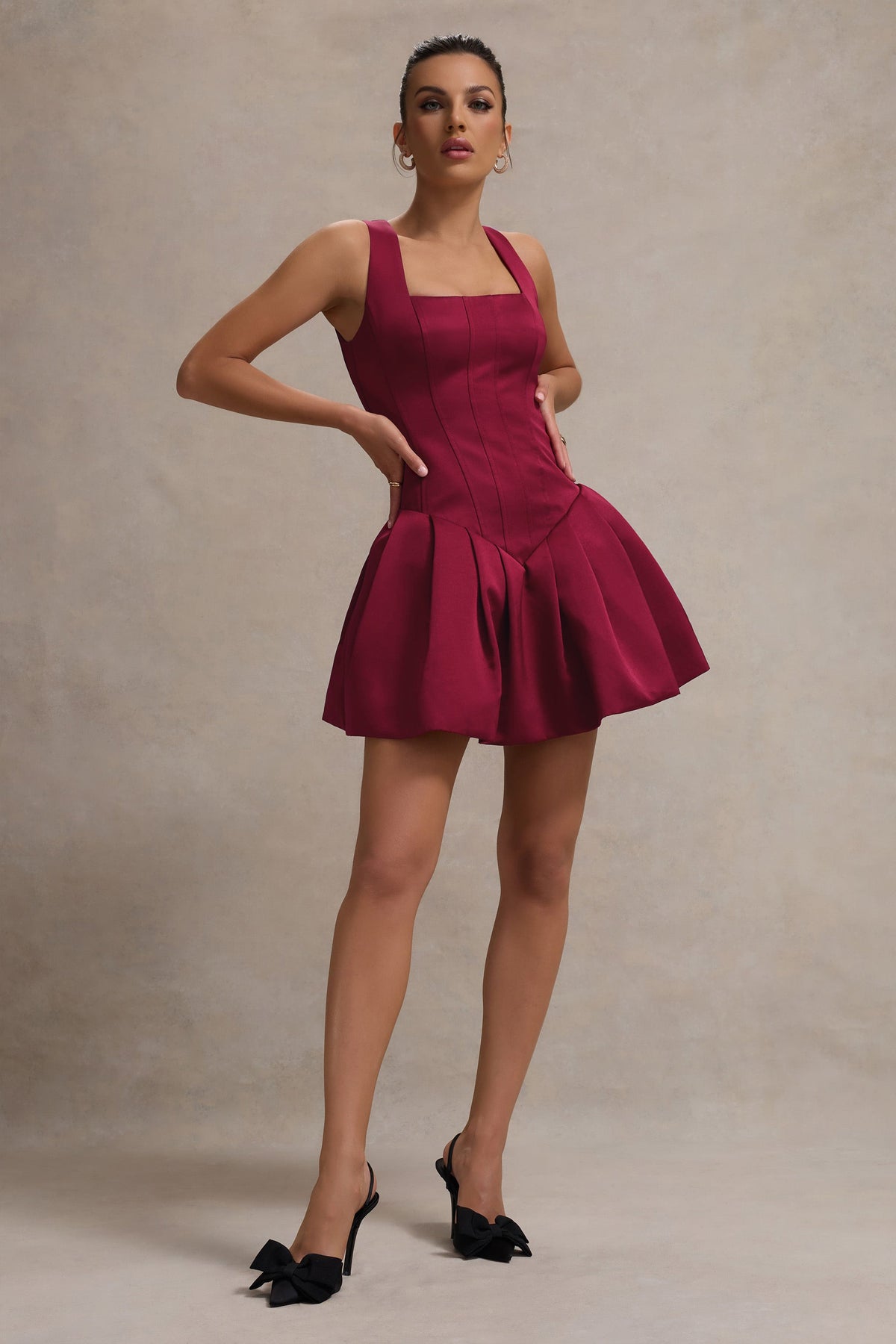 Bramble | Port Satin-Minikleid mit quadratischem Ausschnitt und Puffball-Ärmeln