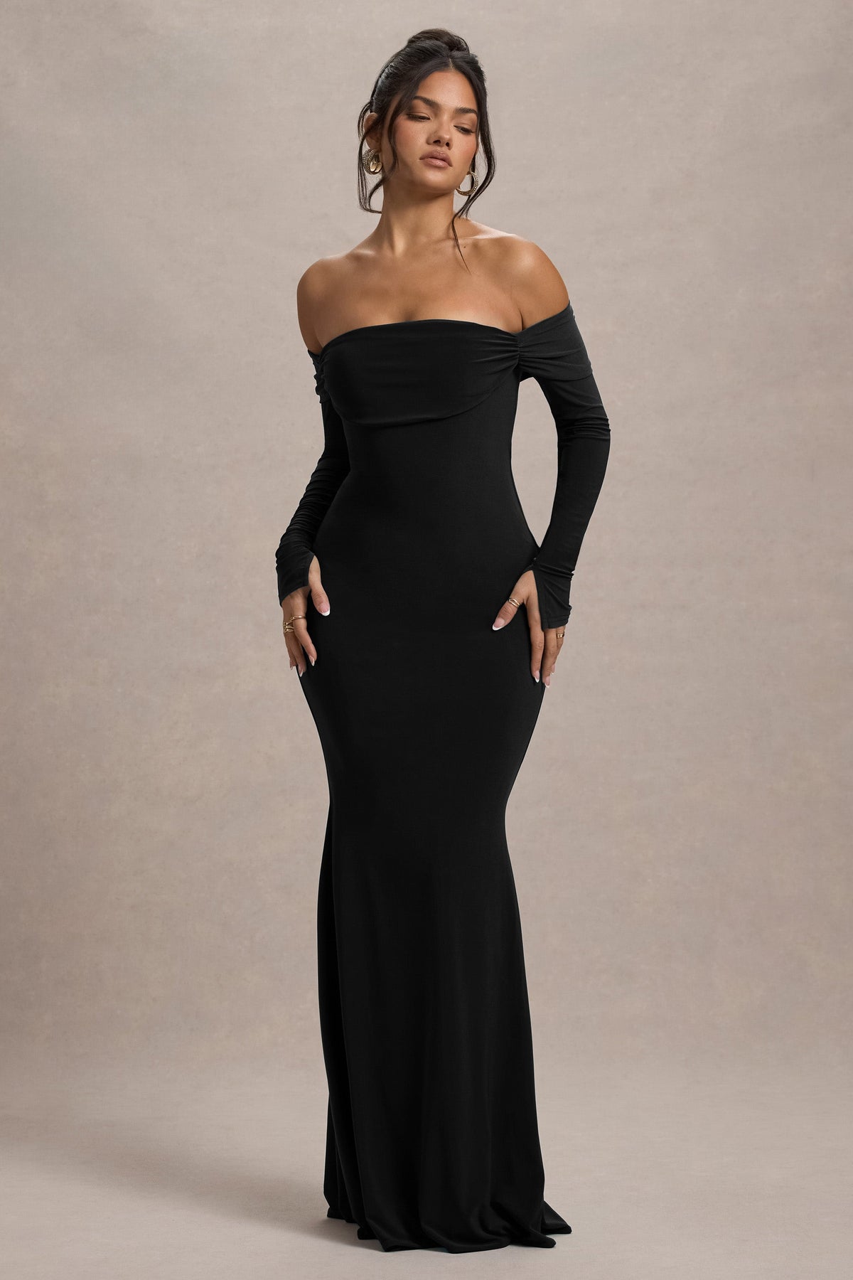 Amaia | Schwarzes Bardot-Maxikleid mit langen Ärmeln