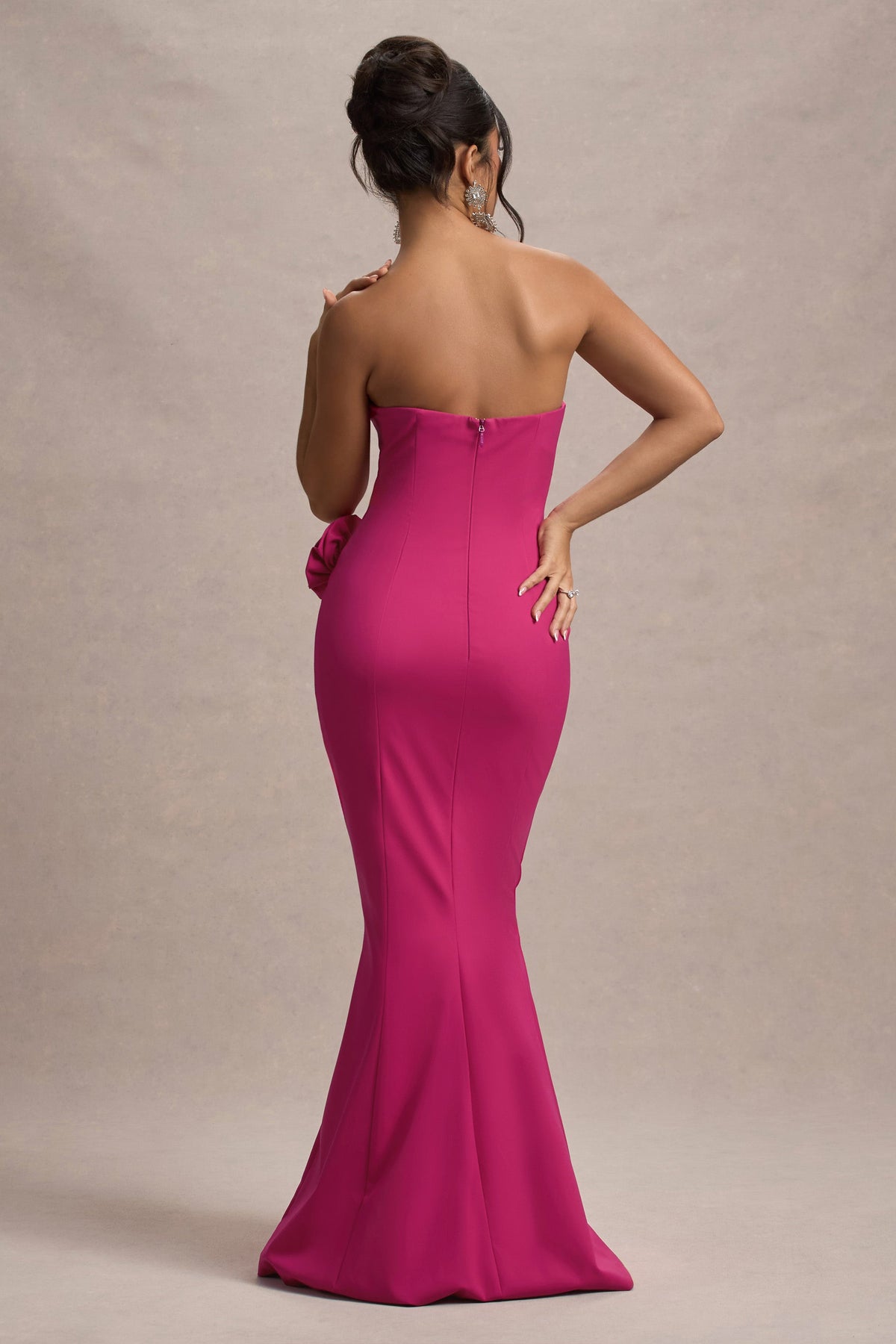 Best Of The Best | Dunkelrosa trägerloses Fishtail-Maxikleid mit Korsagen