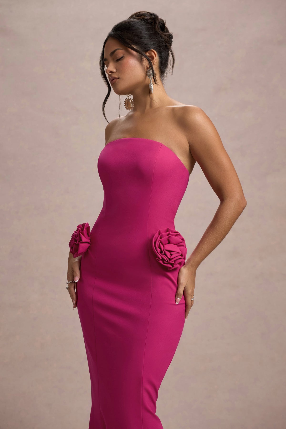 Best Of The Best | Dunkelrosa trägerloses Fishtail-Maxikleid mit Korsagen