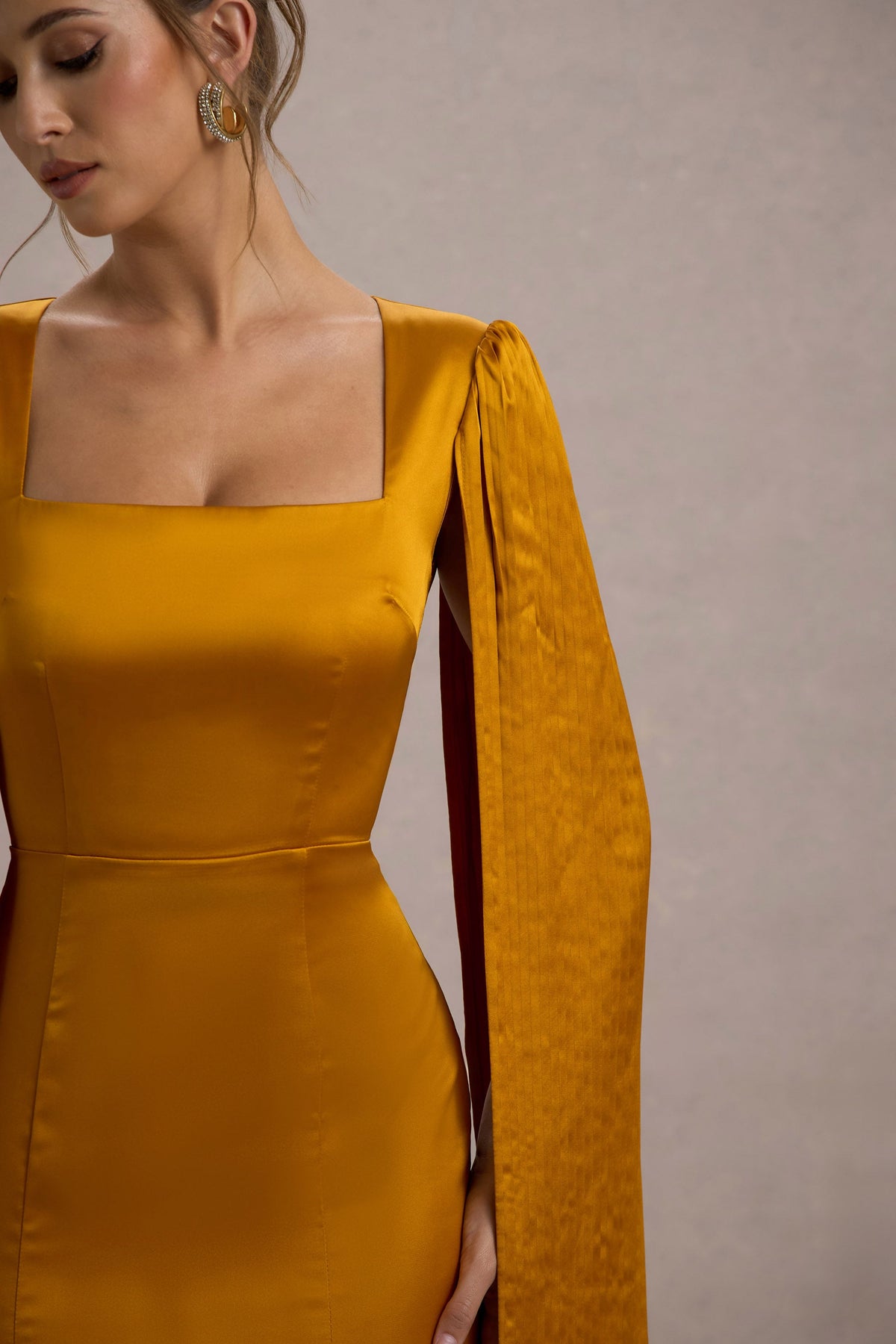 WB_CC_HR_CL135252041-Nalda-MustardSquare-NeckMidiDressWithCapeSleeves11