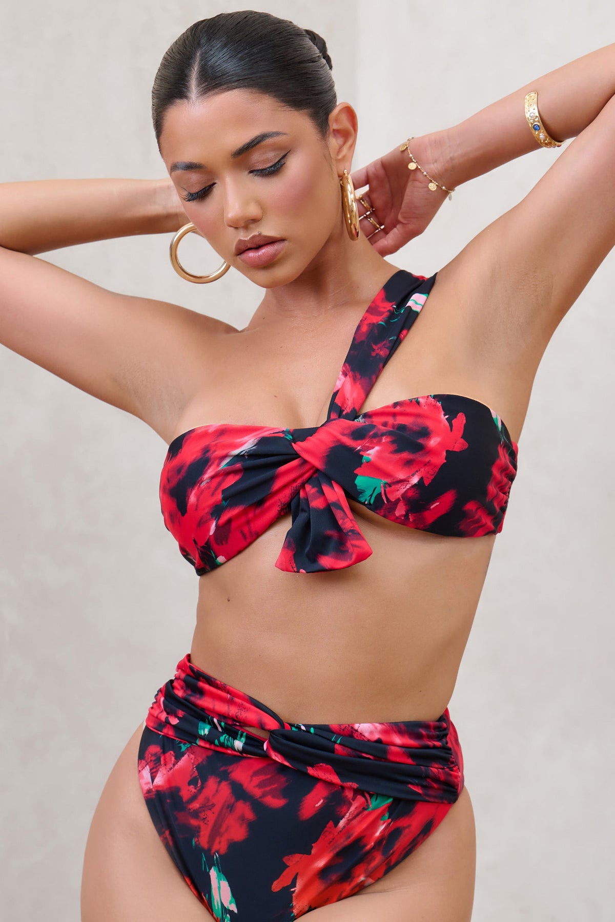 Bowline | Mehrfarbiges Ein-schulter-Bikini-Top mit Knoten