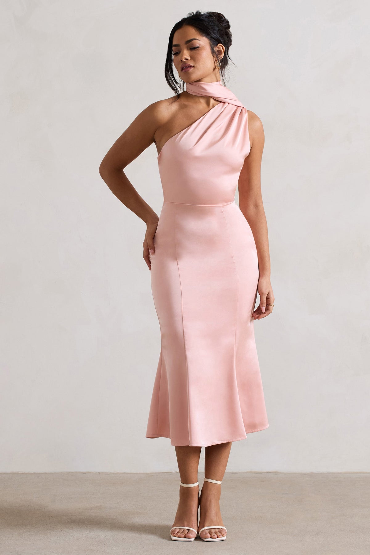 Golden Girl | Blassrosa Satin-One-Shoulder High-Neck Ausgestelltes Midikleid