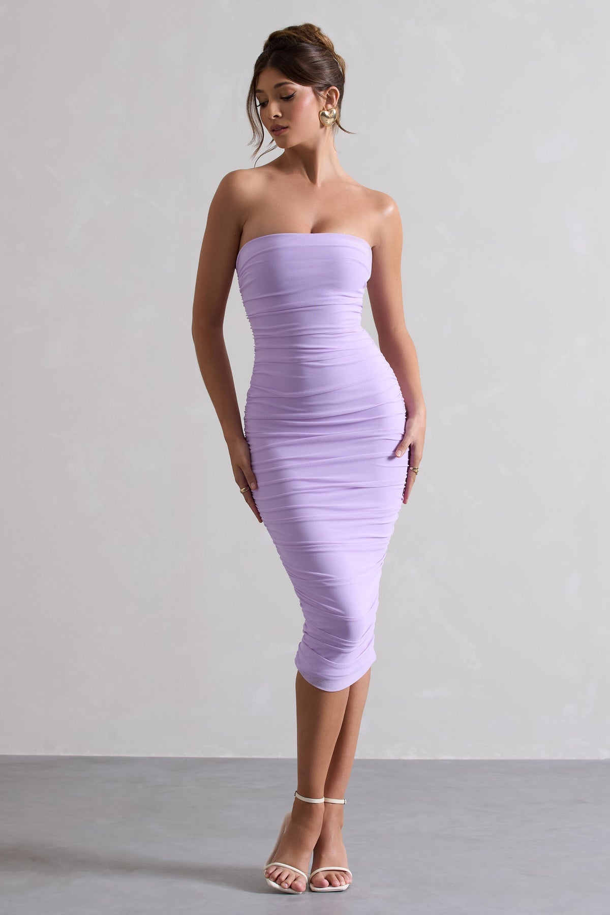 My Girl | Fliederfarbenes trägerloses Bodycon-Midikleid aus gerafftem Mesh
