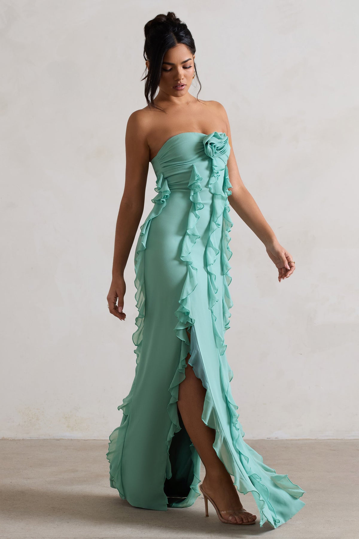 Gardenia | Minzgrünes trägerloses Rüschen-Maxikleid mit Korsage