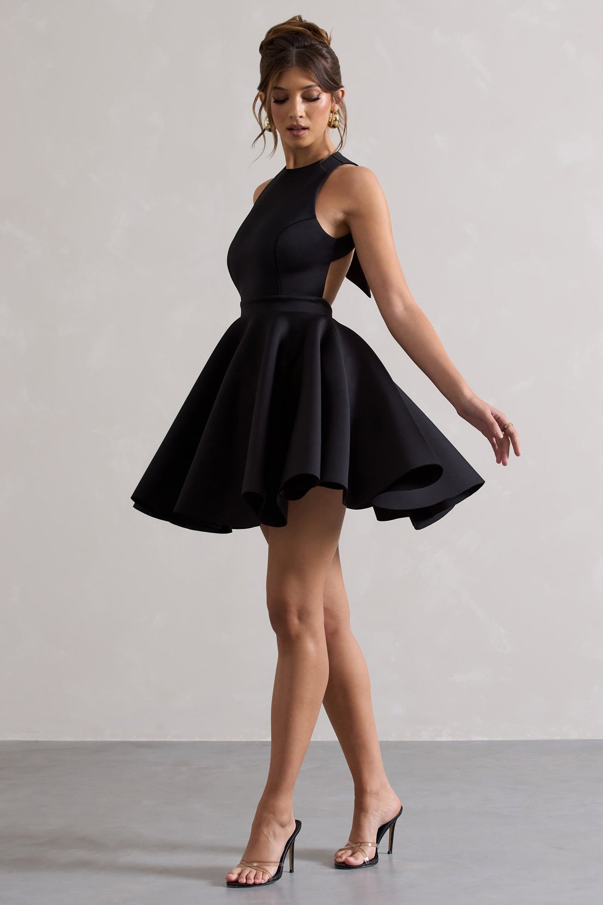 Waverly | Schwarzes Skater-Minikleid mit Racer-Ausschnitt