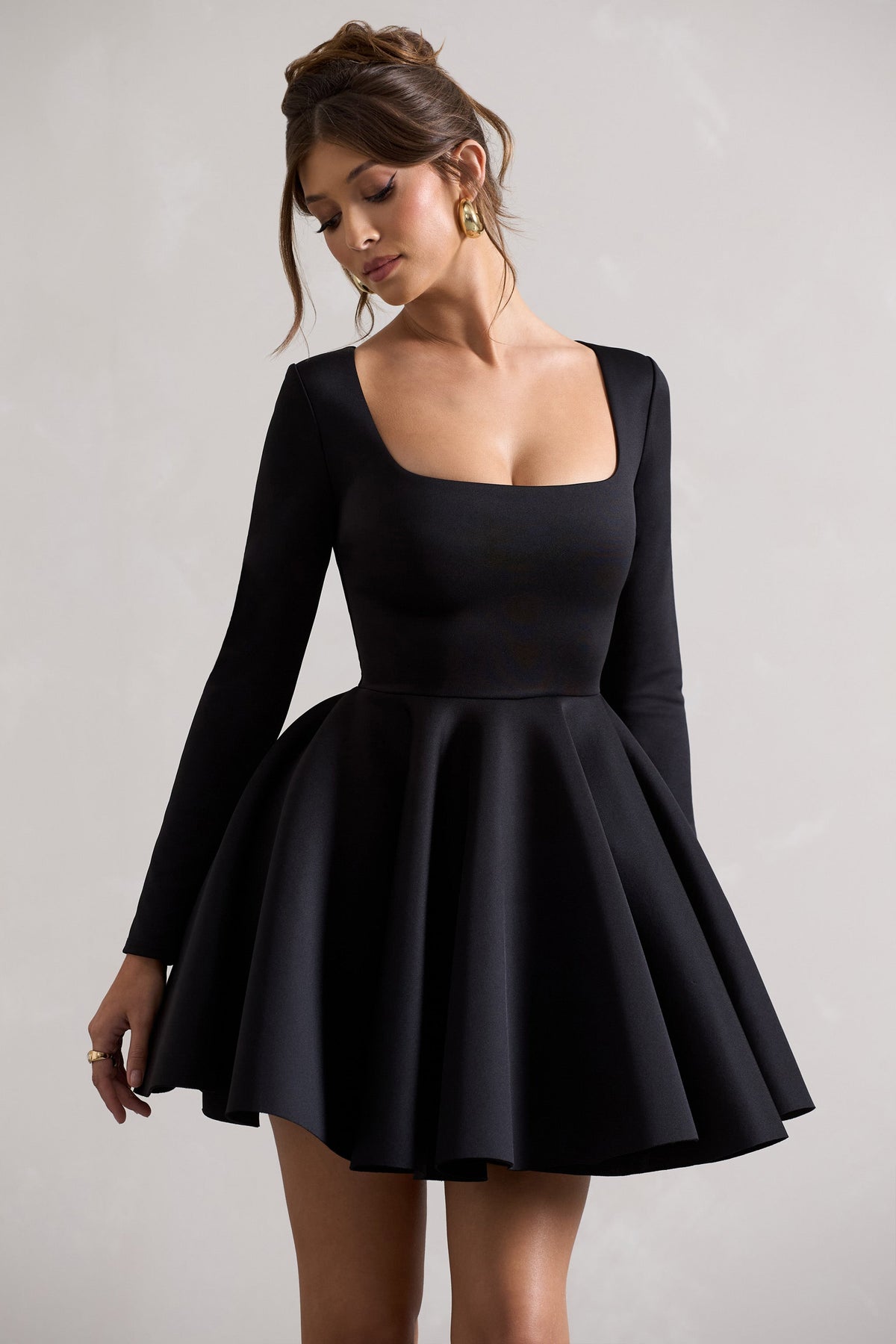 Winslet | Schwarzes Mini-Skaterkleid mit eckigem Ausschnitt