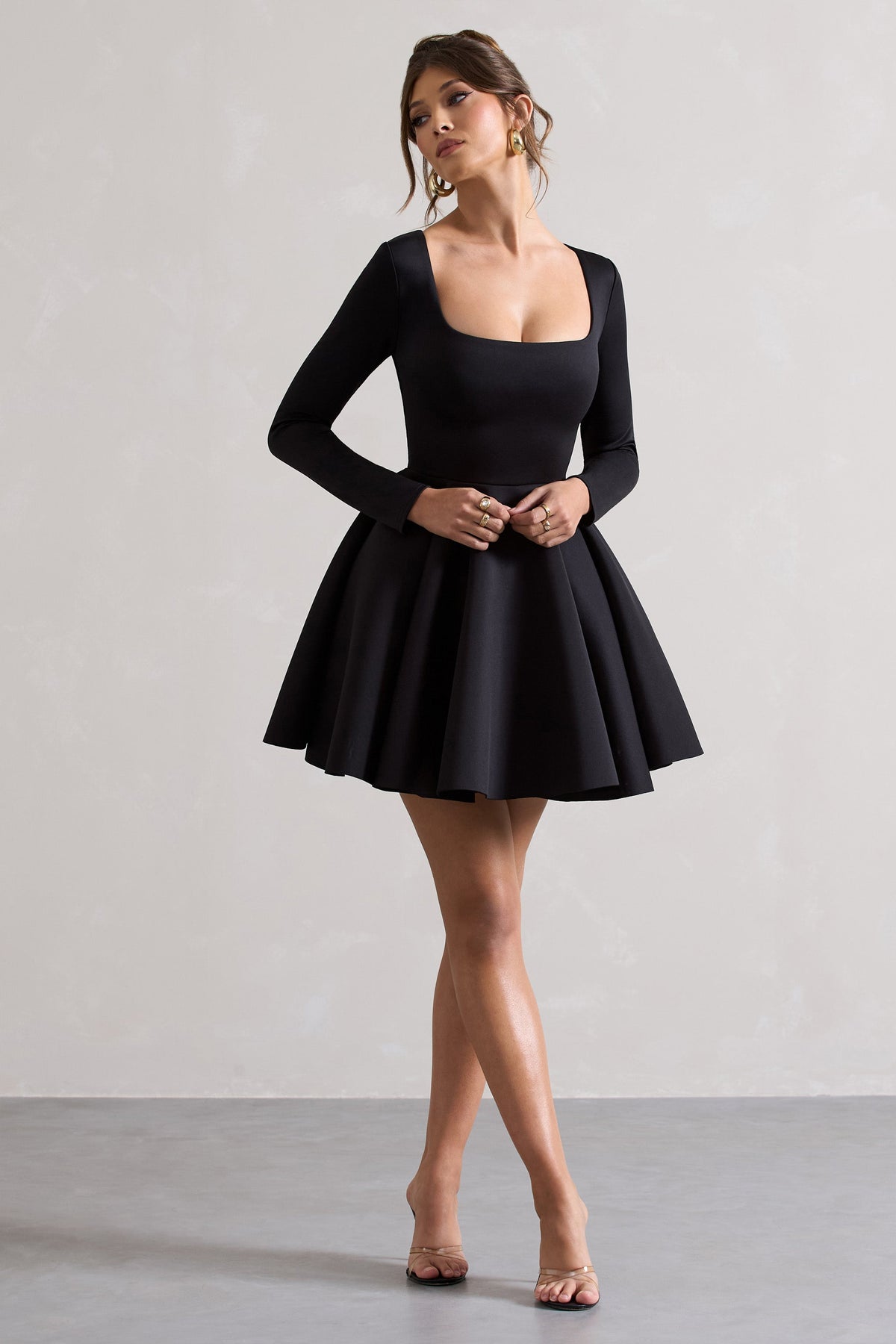 Winslet | Schwarzes Mini-Skaterkleid mit eckigem Ausschnitt