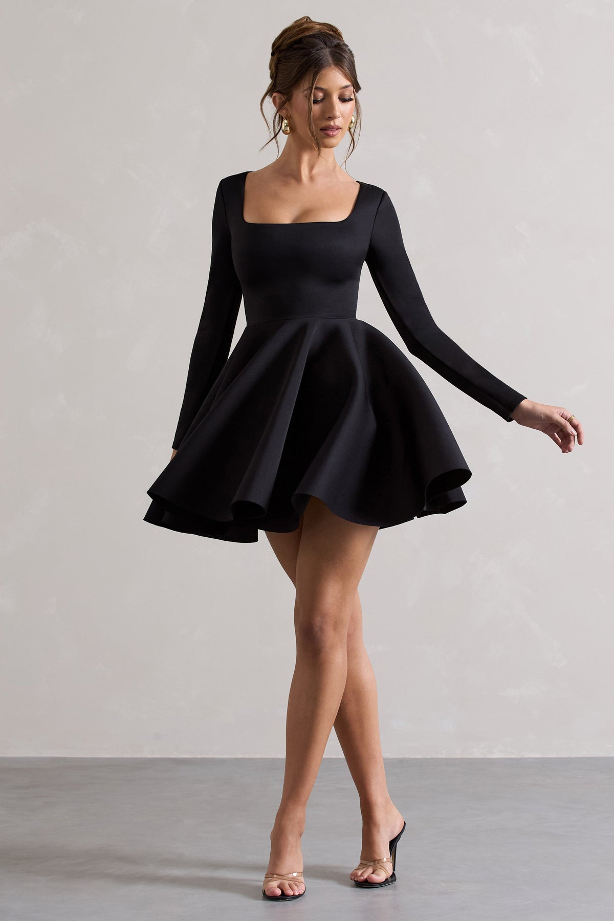 Winslet | Schwarzes Mini-Skaterkleid mit eckigem Ausschnitt