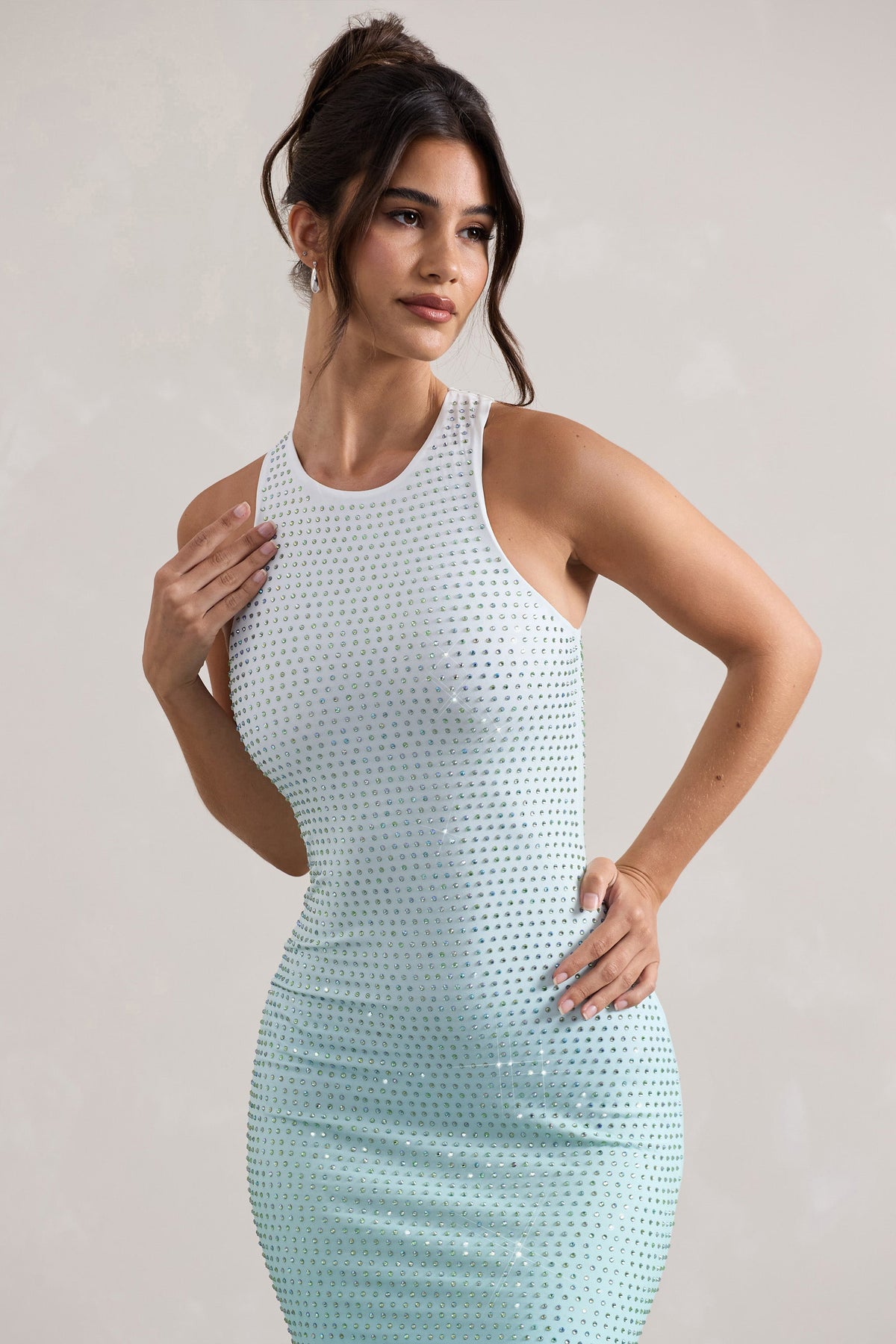 Escala | Mintfarbenes Ombre-Maxikleid mit Verzierung und Racer-Ausschnitt