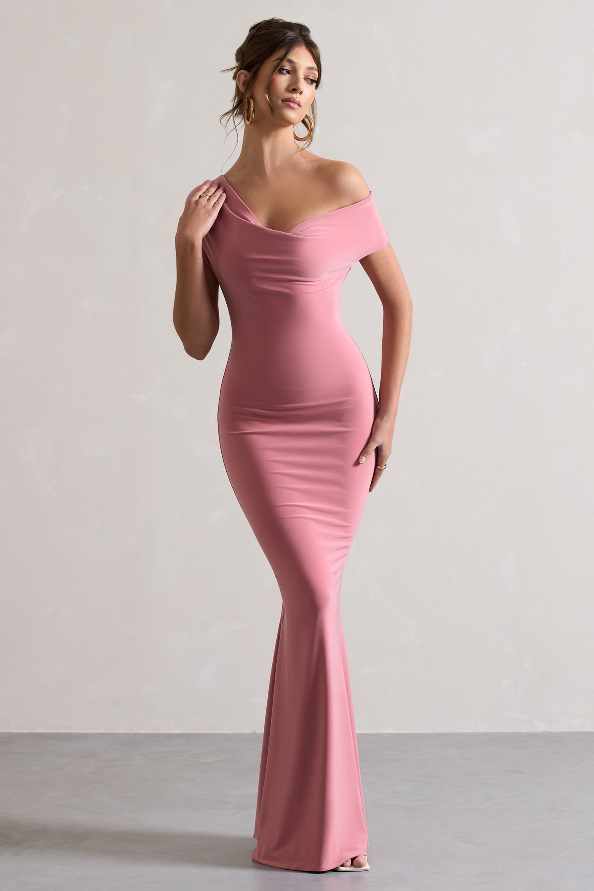 Avila | Maxikleid in Rosa mit asymmetrischem Bardot-Ausschnitt