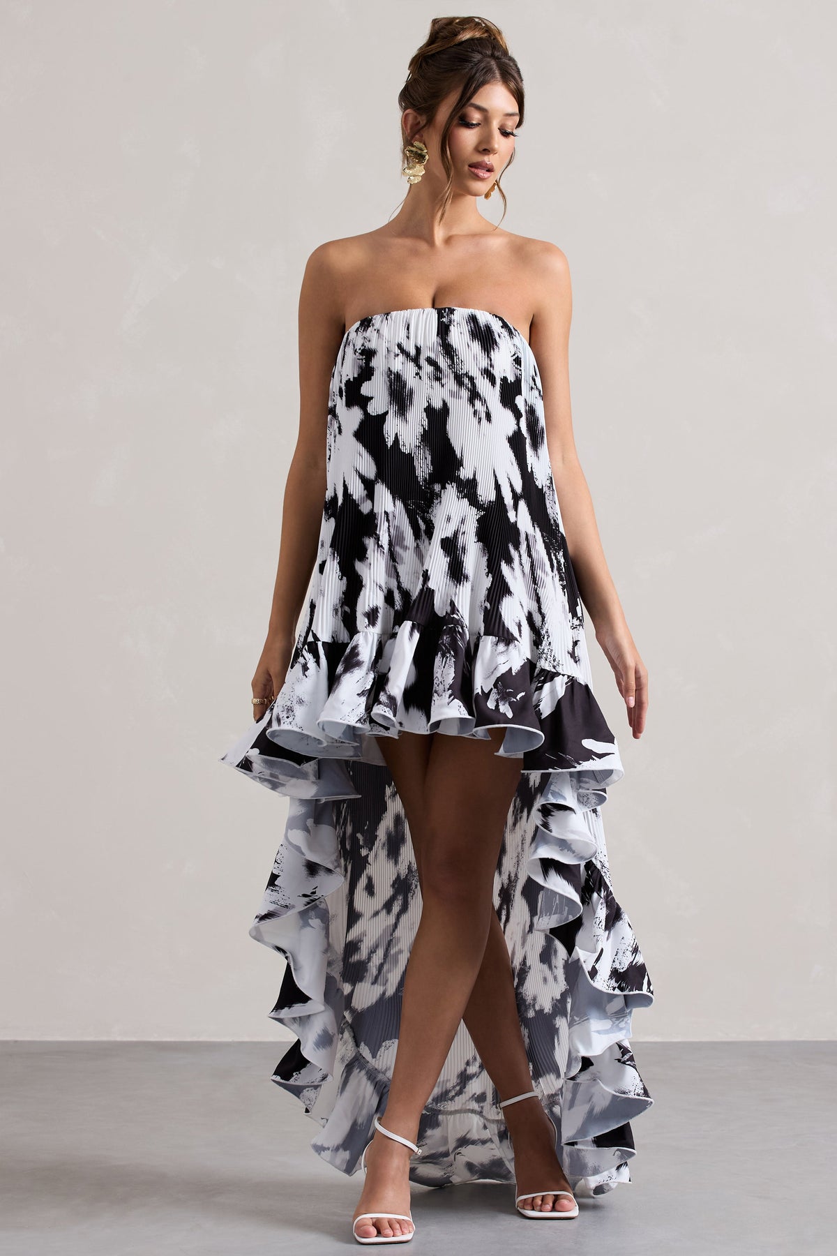 Whistler | Monochromes florales Chiffon-Bandeau-High-Low-Maxikleid mit Rüschen