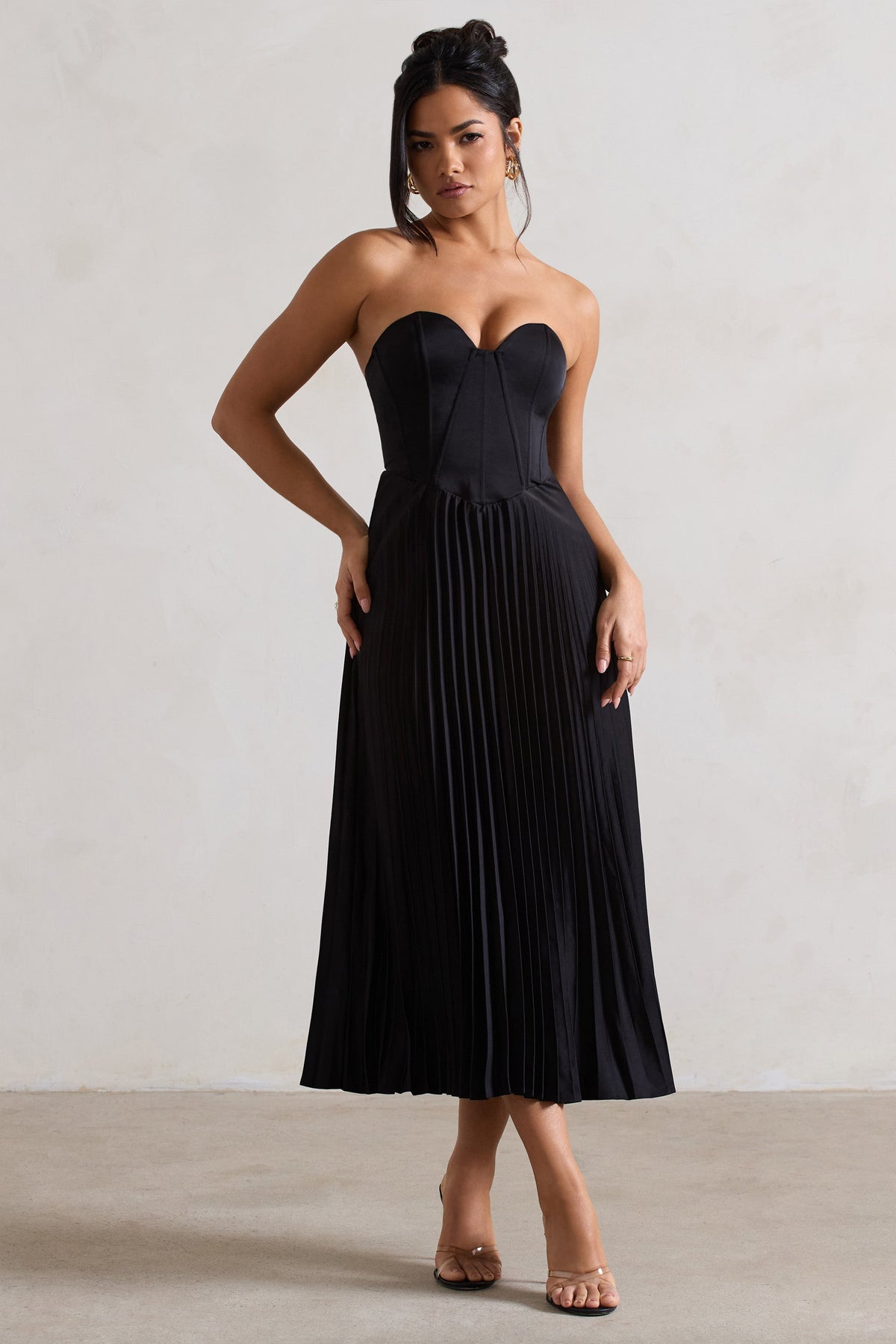 Bordeaux | Schwarzes Satinkleid im Korsett-Stil, Midi-Länge