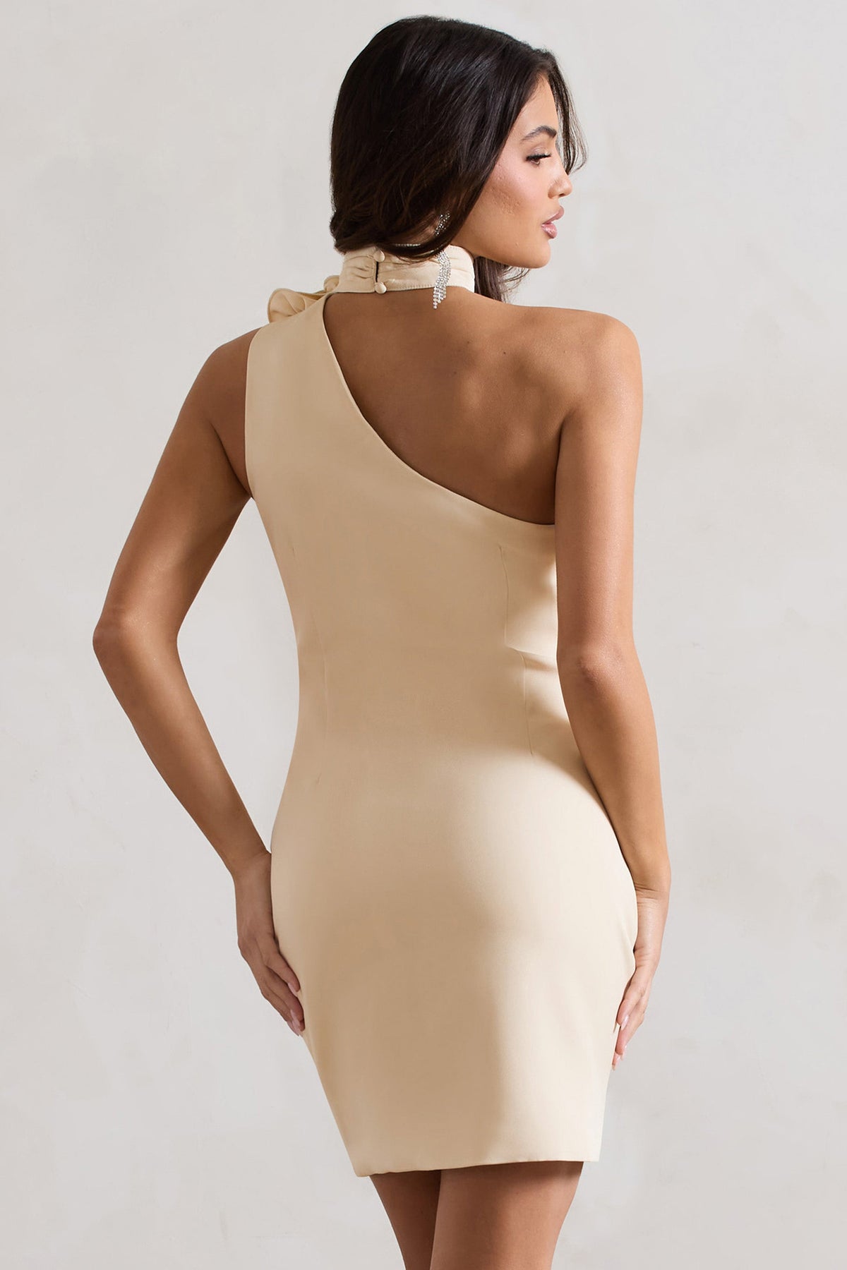 The Social | Zitronenfarbenes Minikleid mit Rüschen-Choker.