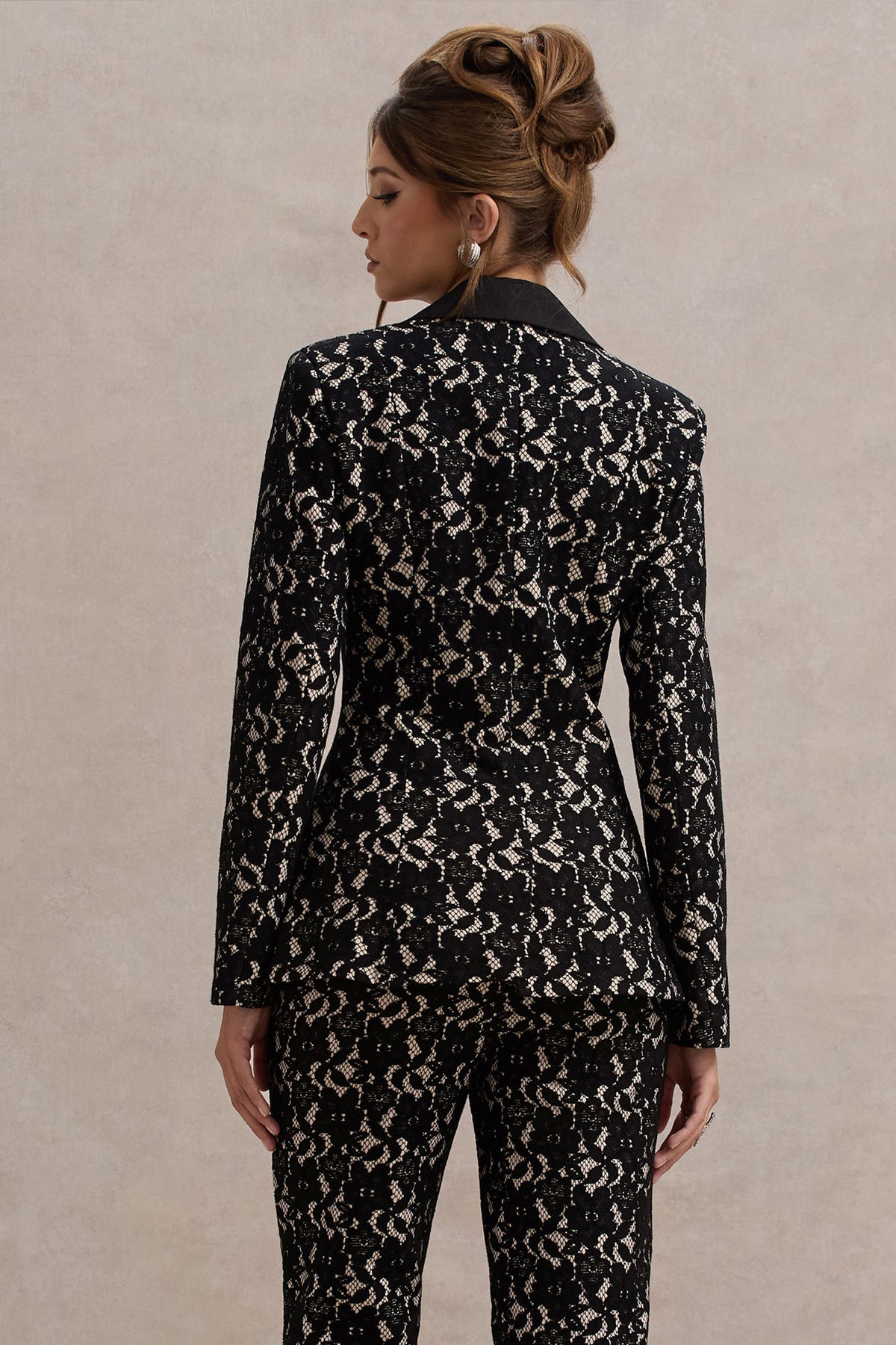 Kennedy | Schwarzer Blazer aus maßgeschneiderter Spitze