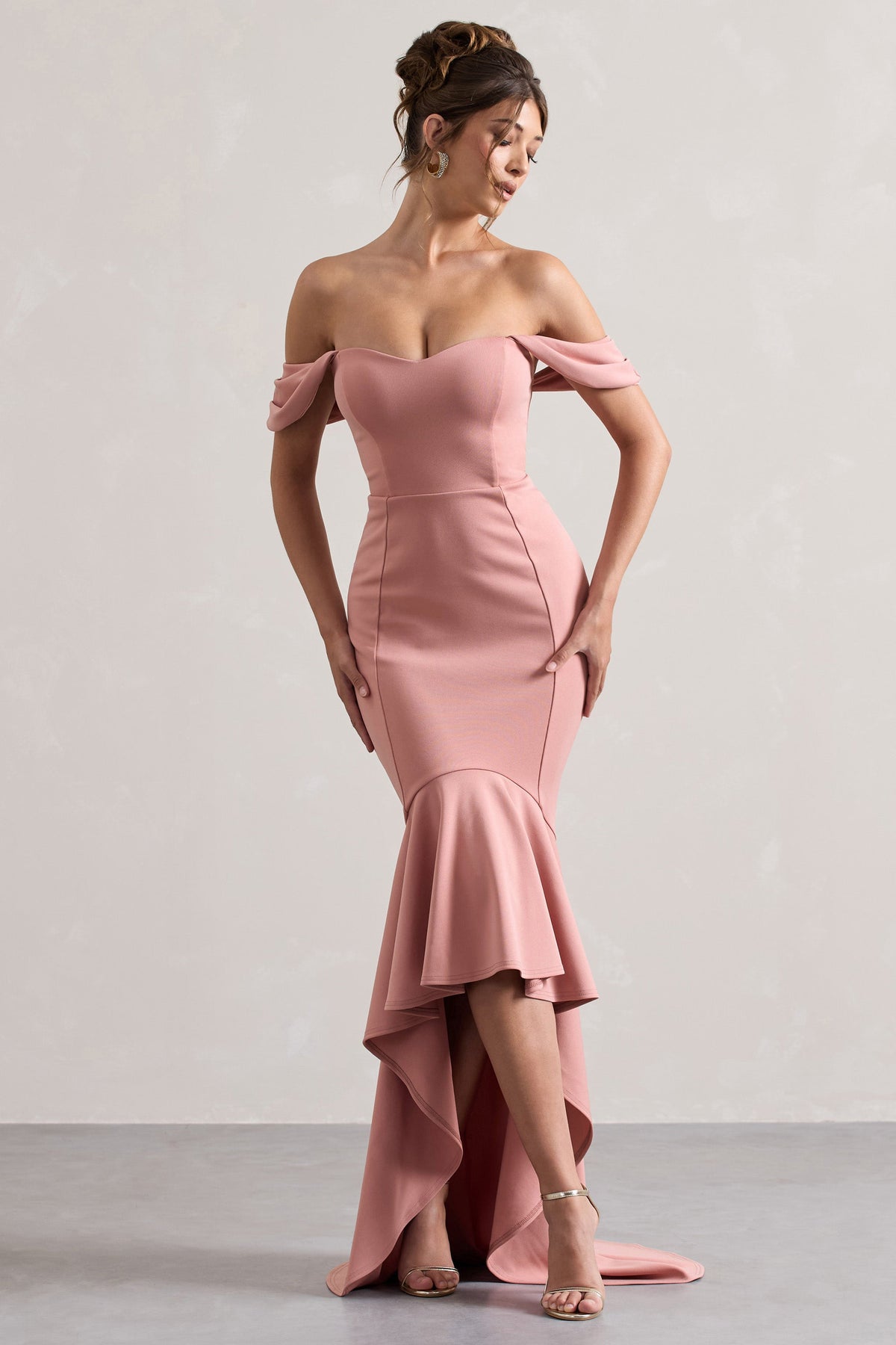 Cotillion | Blushfarbenes Sweetheart High-Low Maxikleid mit Rüschen-Saum