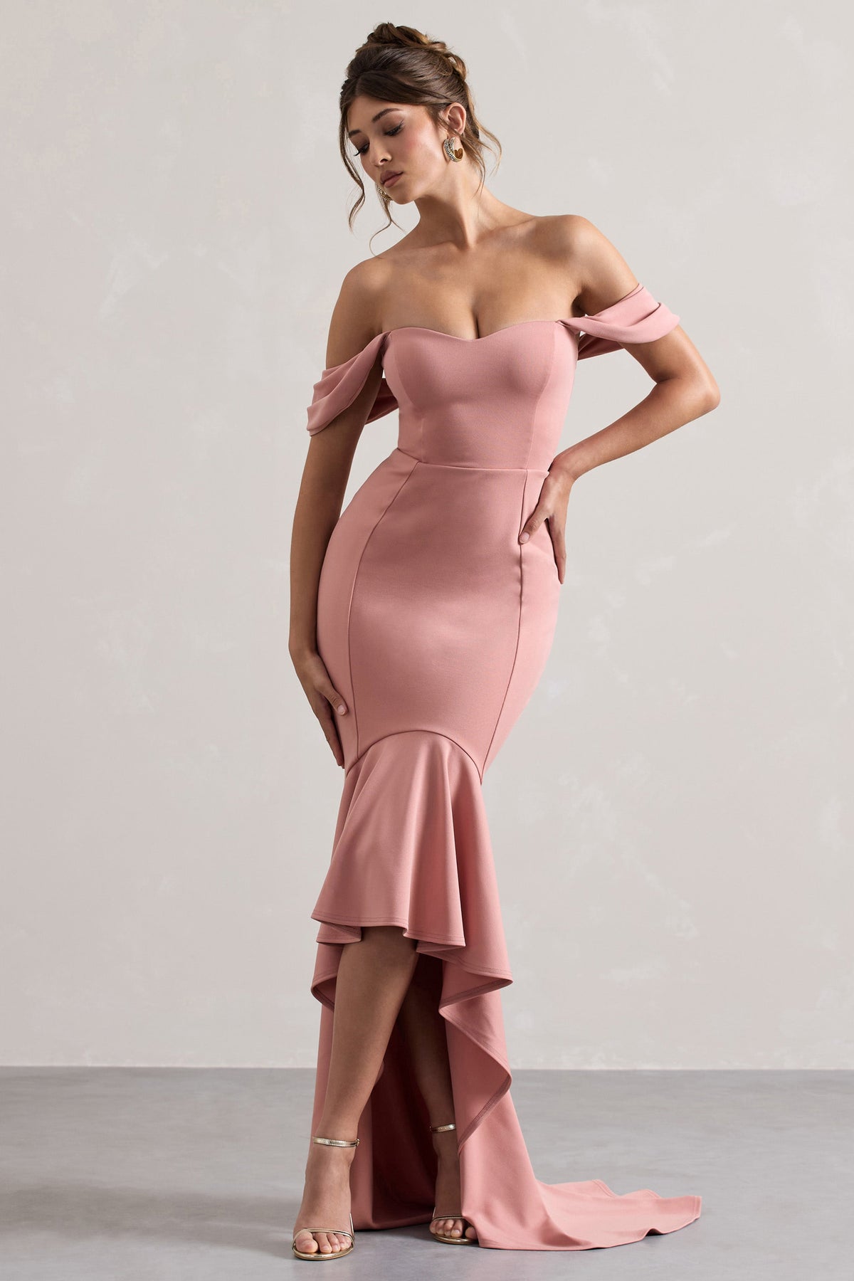 Cotillion | Blushfarbenes Sweetheart High-Low Maxikleid mit Rüschen-Saum