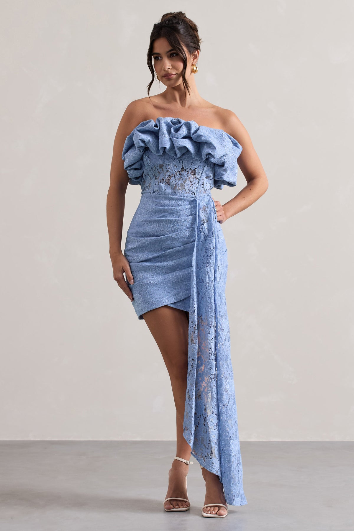 Neptune | Blaues Spitzen-Minikleid mit Rüschen und Drapierung