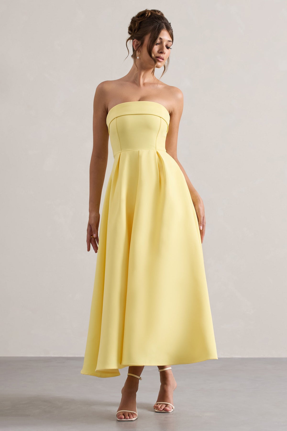 Venetia | Burgunderrotes Maxikleid mit einer Schulter und Rückenschleife