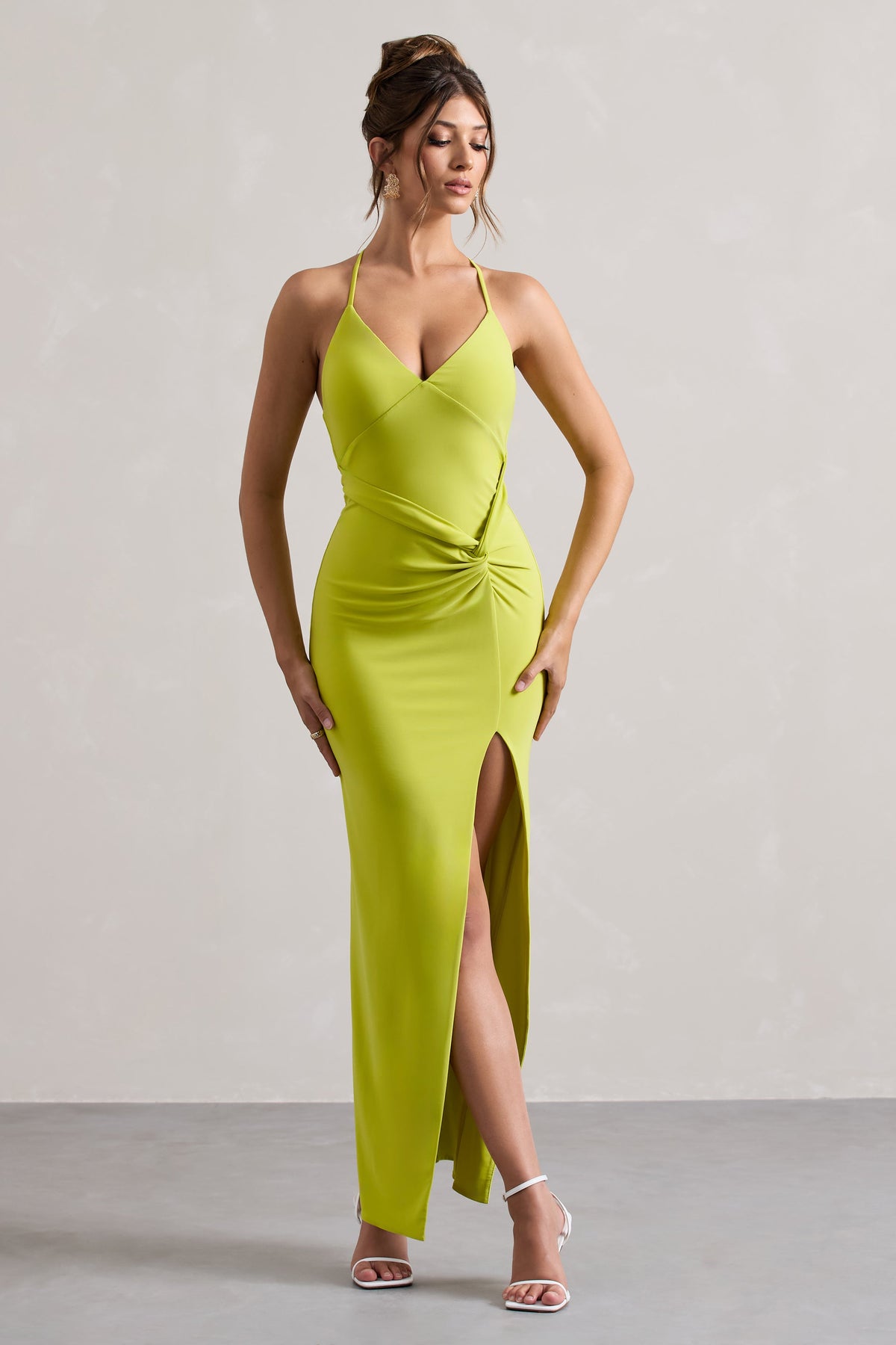 Domenica | Limettengrünes Maxikleid mit Halterneck-Wickeldesign