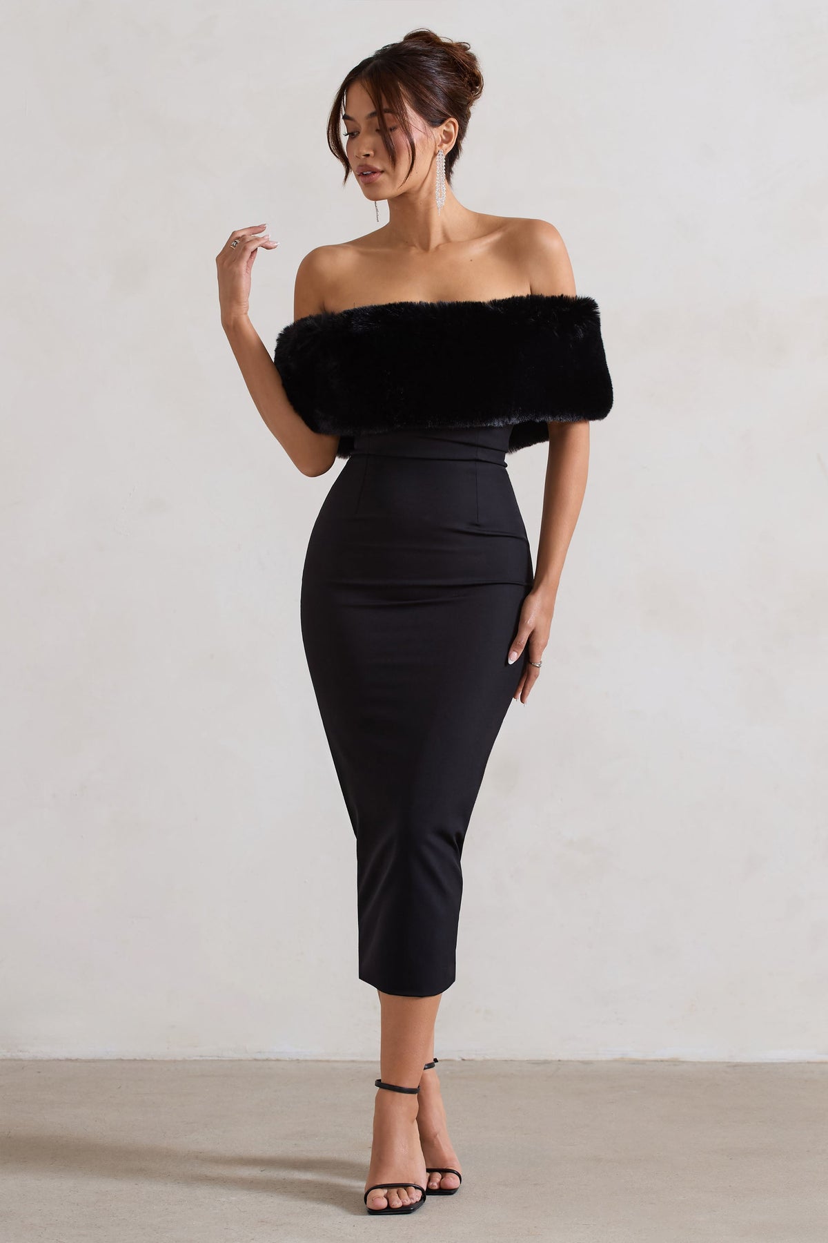 Zia | Schwarzes Bardot-Midikleid mit Kunstpelzbesatz