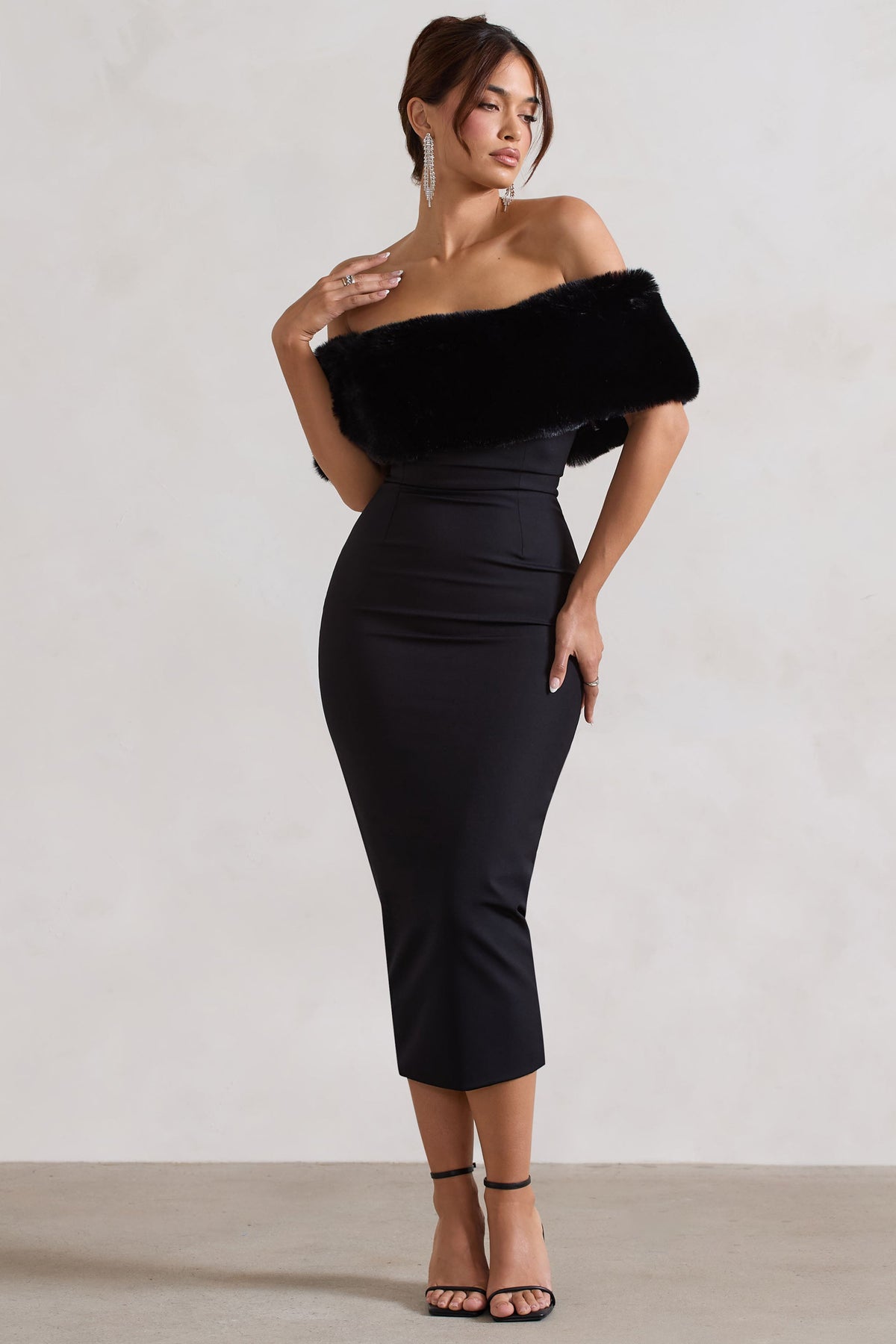 Zia | Schwarzes Bardot-Midikleid mit Kunstpelzbesatz