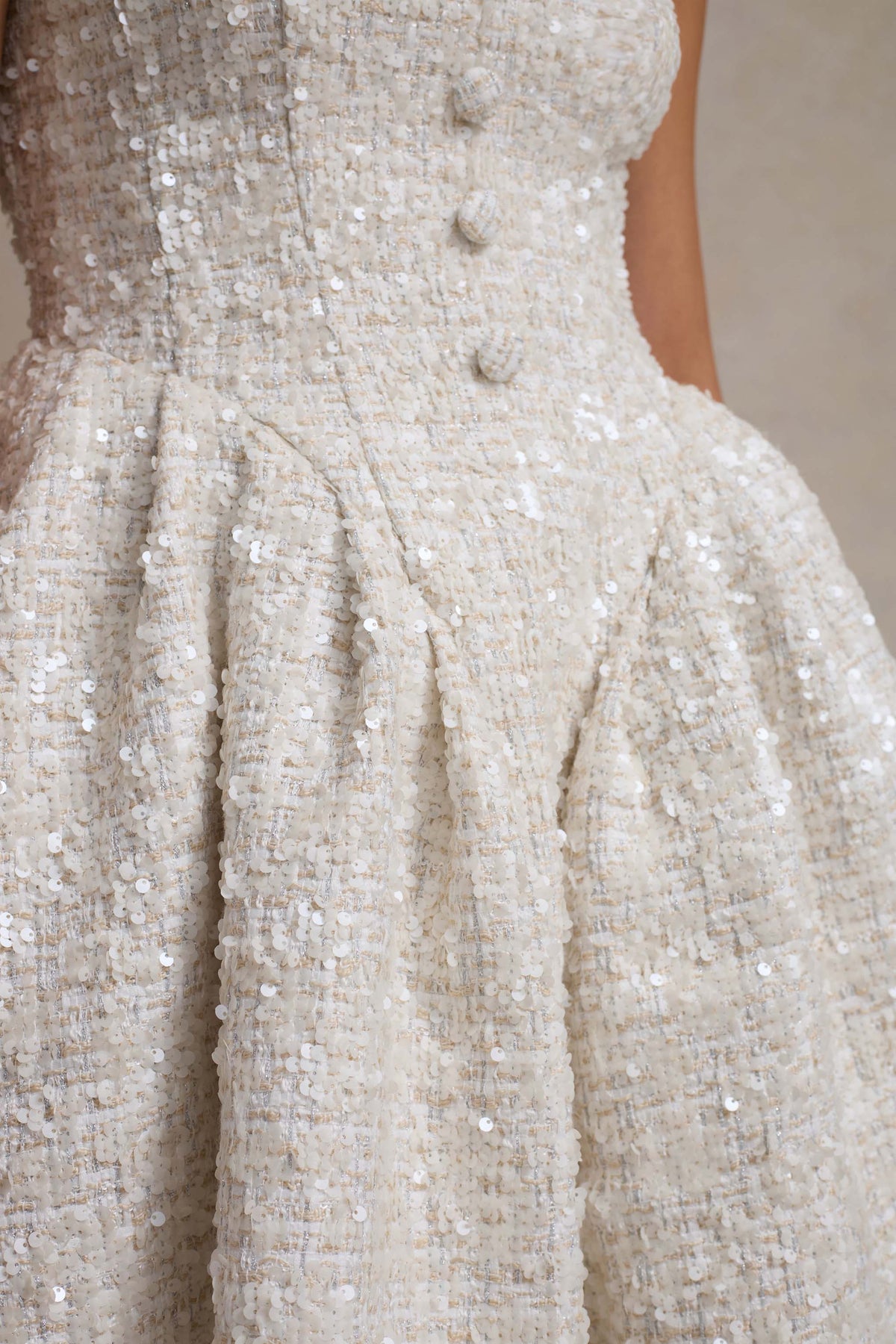 Sugar Plum | Creamfarbiges Bouclé-Minikleid mit quadratischem Ausschnitt