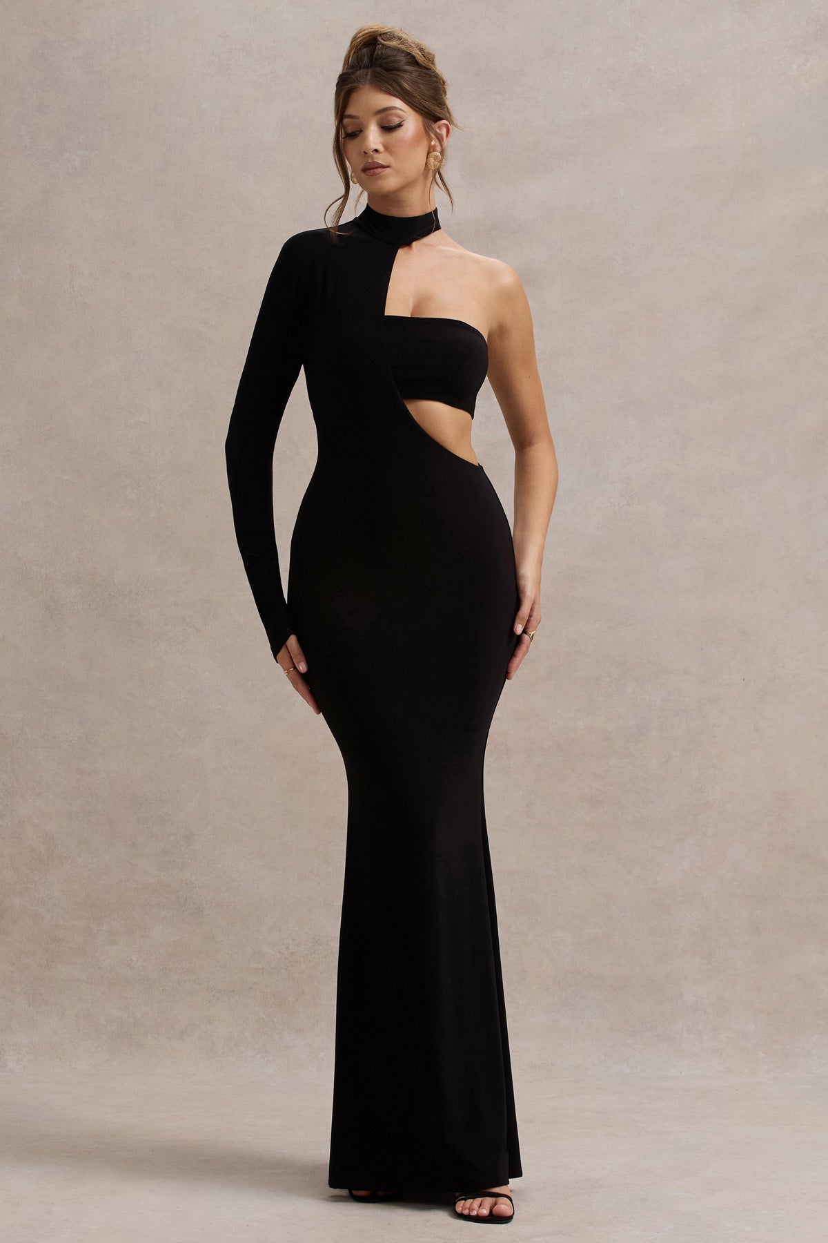 Socialite | Schwarzes One-Shoulder-Cut-Out-Maxikleid