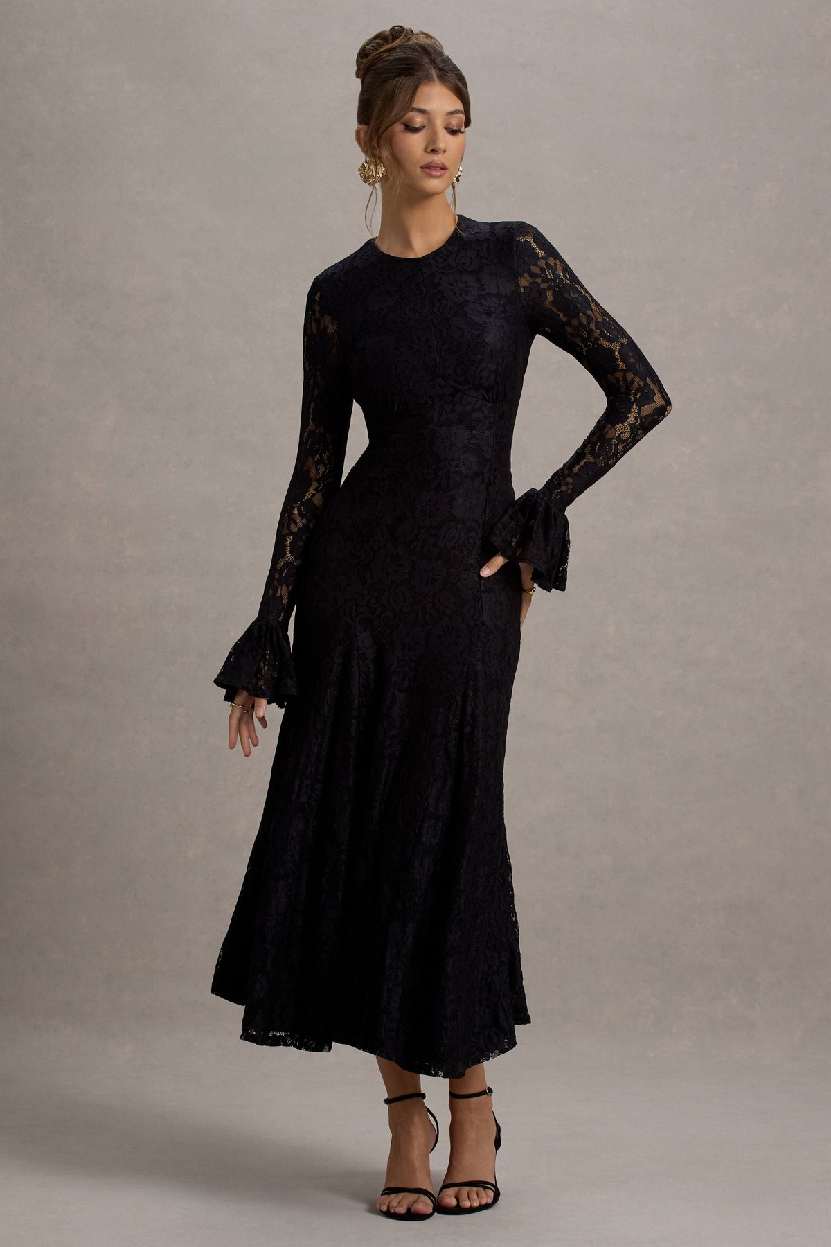 For Life | Schwarzes Midikleid aus Spitze mit langen Ärmeln