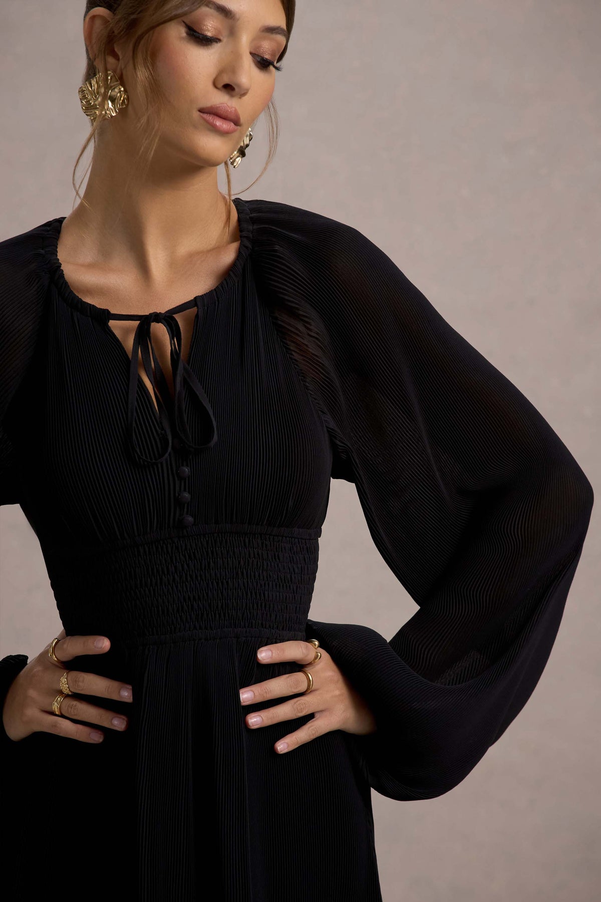 Namir | Schwarzes High-Low Chiffon-Maxikleid