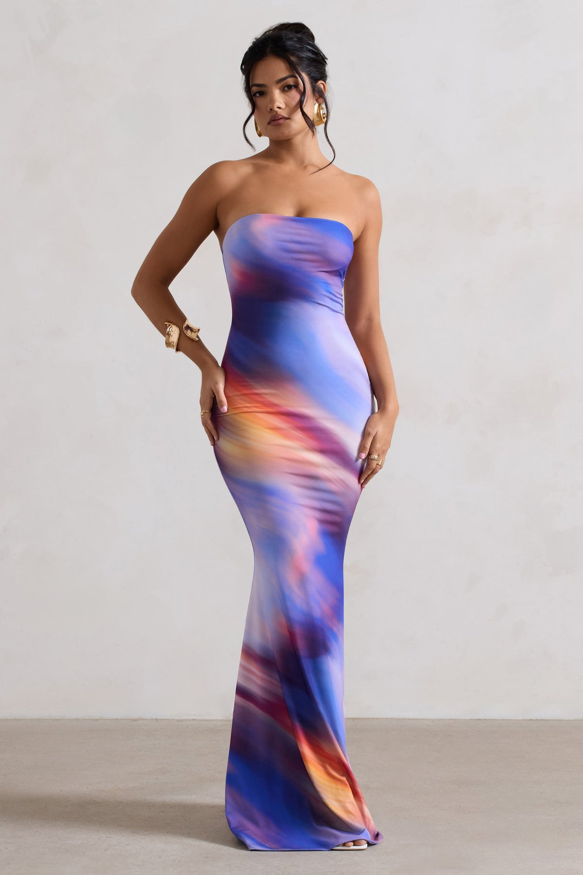 Ceremony | Abstrakt bedrucktes Bandeau-Fishtail-Maxikleid