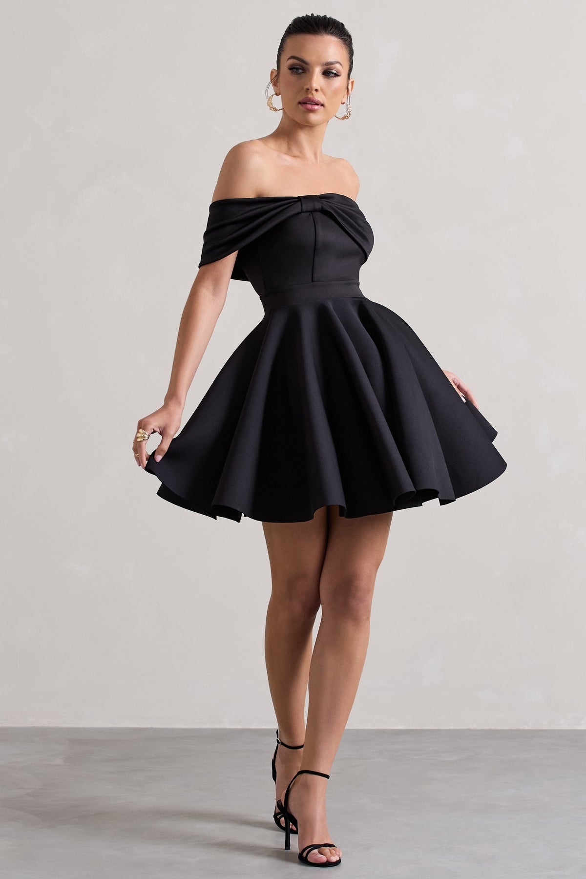 Snowfall | Schwarzes Bardot-Skater-Minikleid mit Schleife