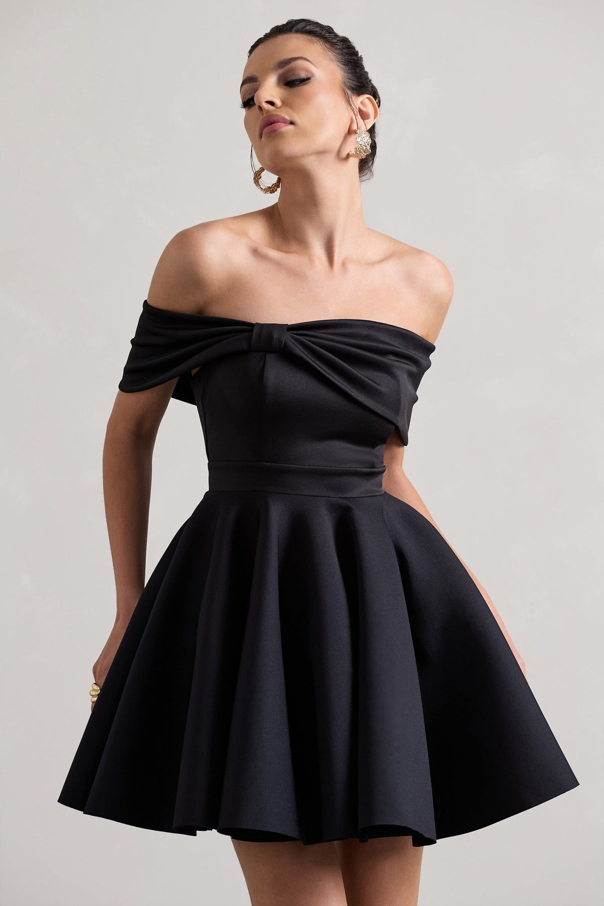 Snowfall | Schwarzes Bardot-Skater-Minikleid mit Schleife