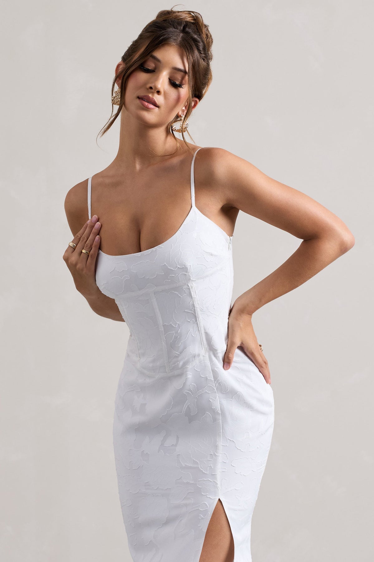 Intimacy | Weißes Spitzenkorsett-Maxikleid mit Schlitz