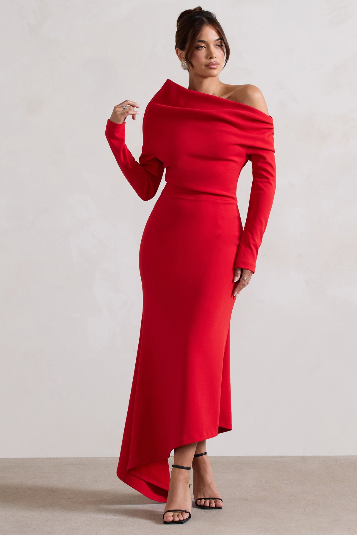Lou | Rotes Maxikleid mit einer Schulter und asymmetrischem Schnitt