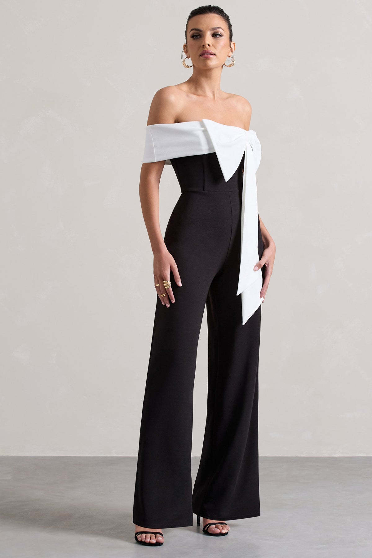 Bower | Schwarzer Bardot-Jumpsuit mit geradem Bein und Schleife