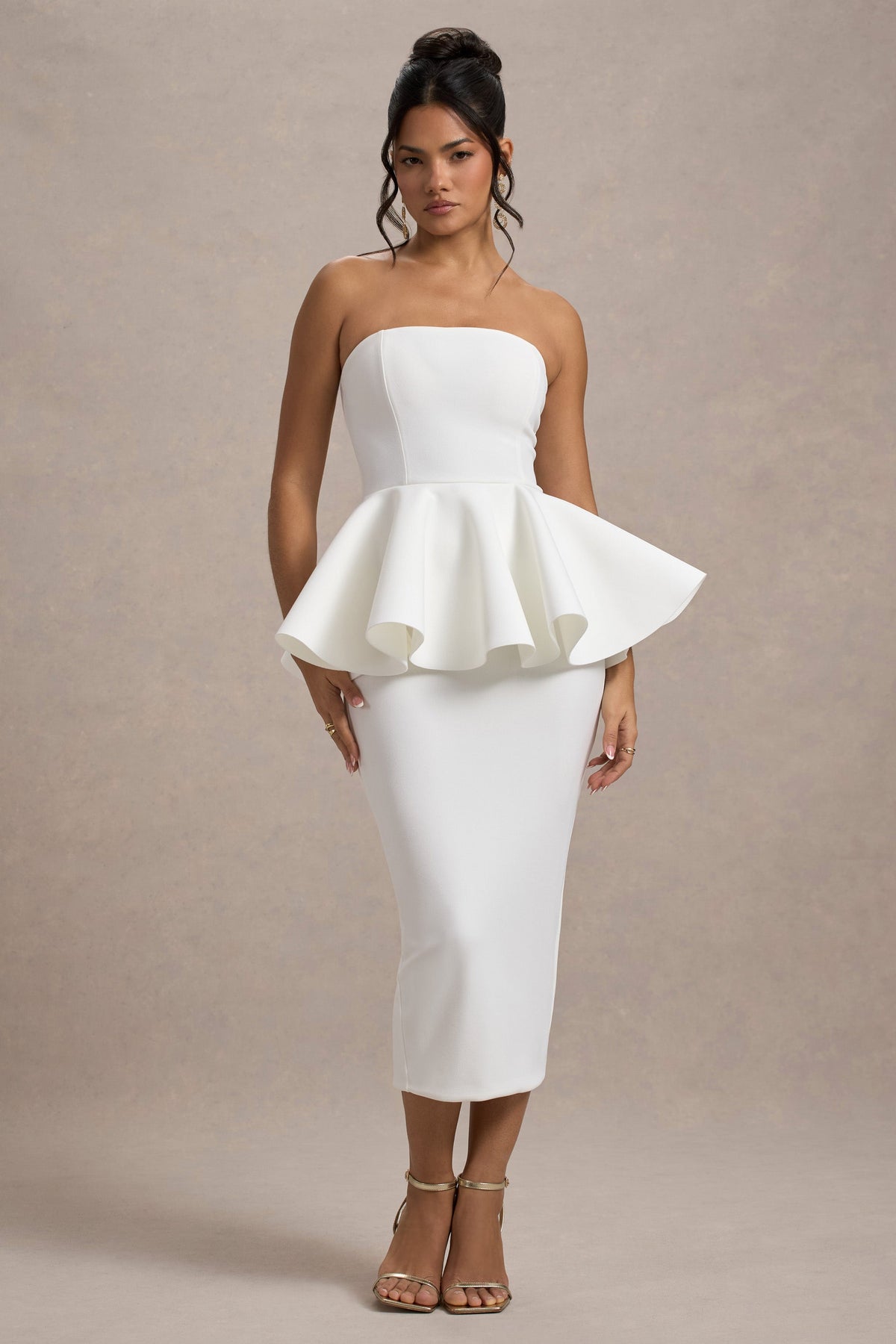 First Dance | Weißes Bandeau-Midikleid mit Peplum-Taille