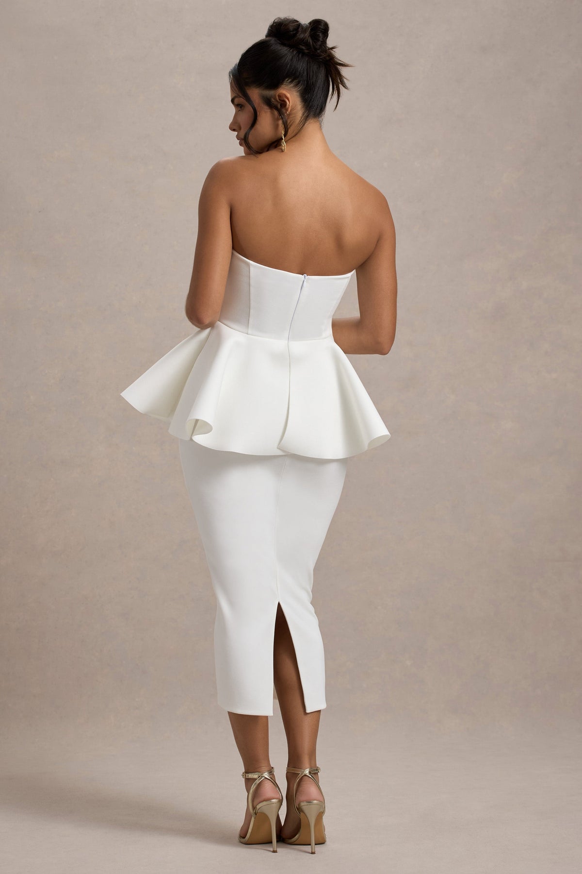 First Dance | Weißes Bandeau-Midikleid mit Peplum-Taille