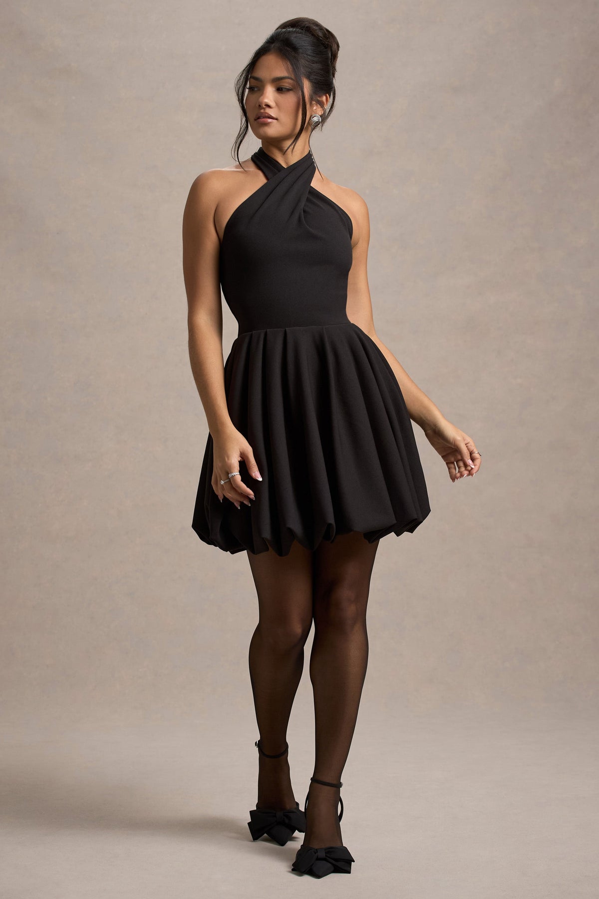 Klytie | Schwarzes Neckholder-Minikleid mit Puffball-Rock