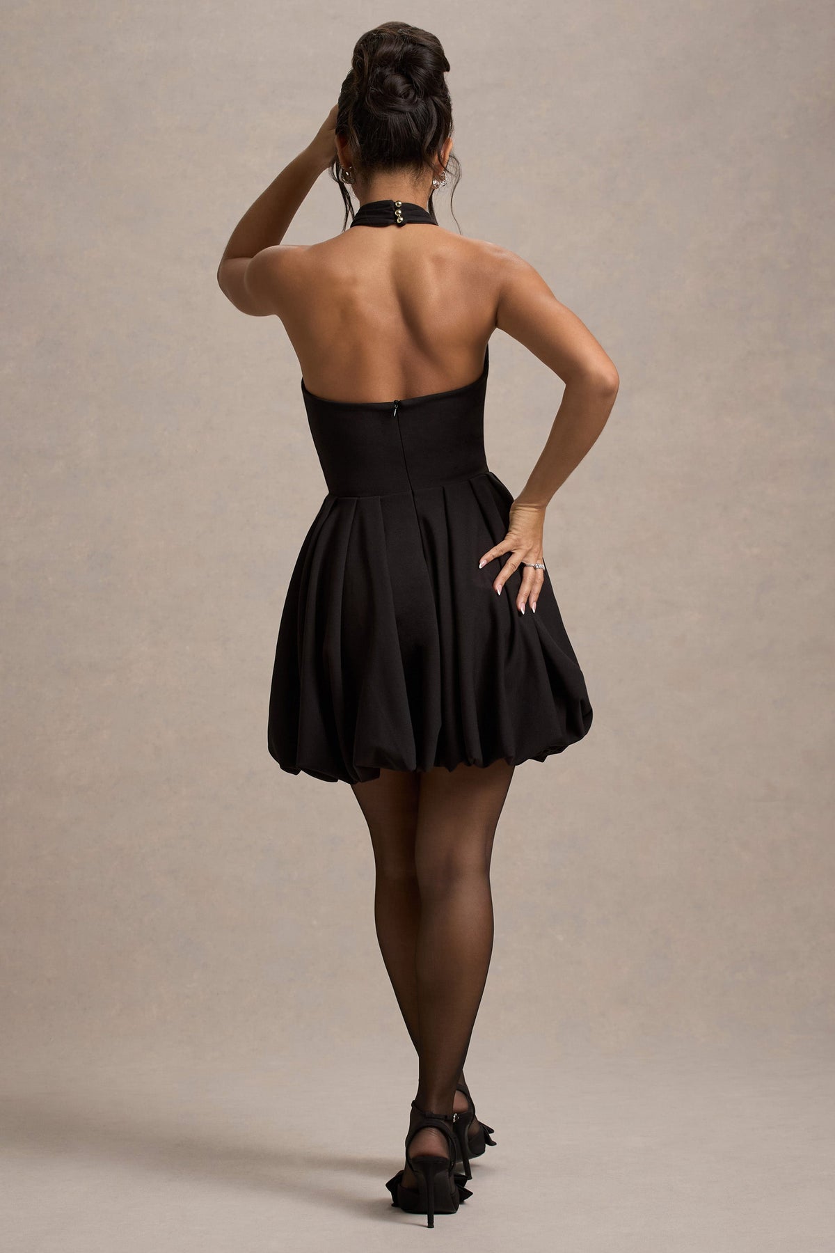 Klytie | Schwarzes Neckholder-Minikleid mit Puffball-Rock