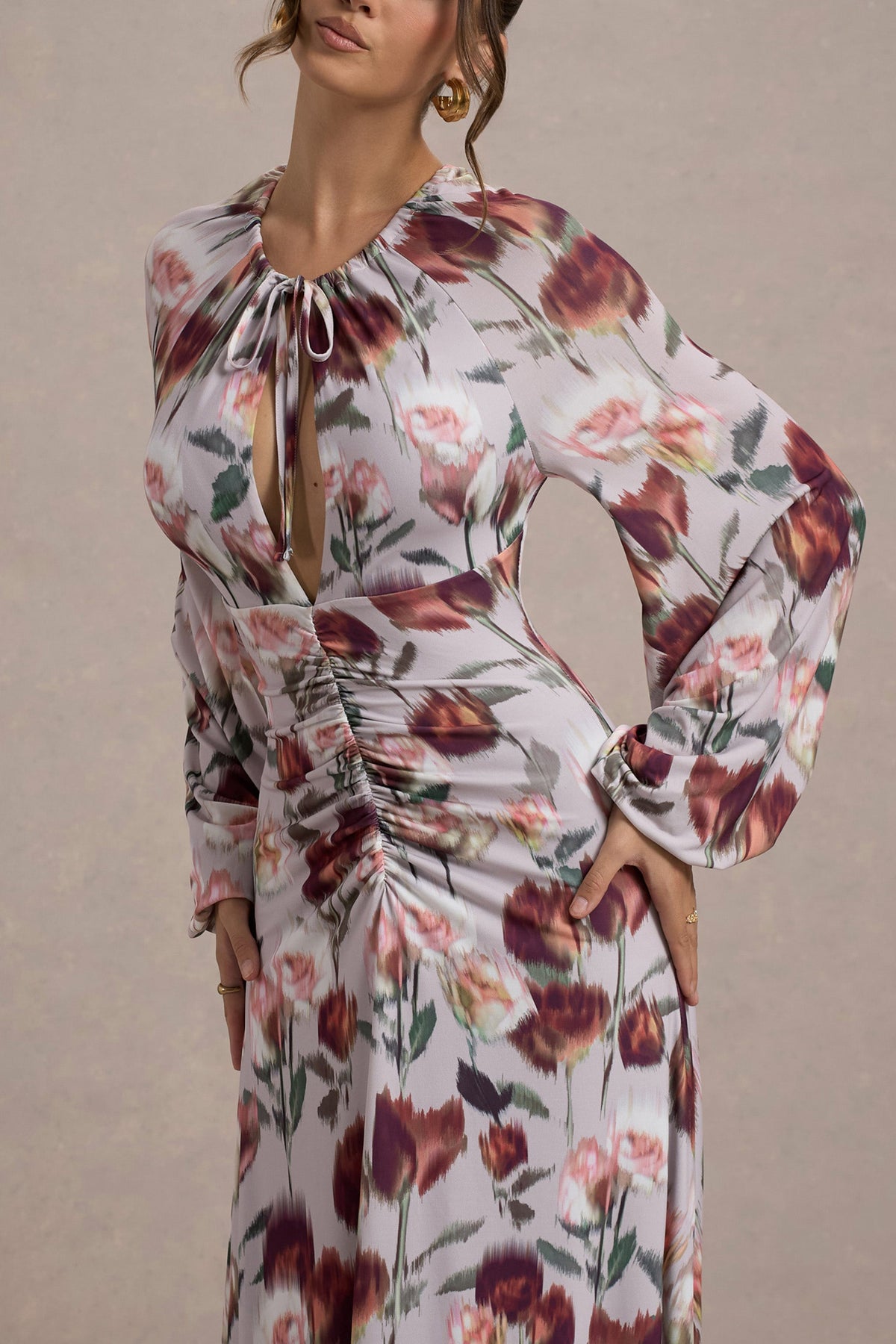 Althena | Cremefarbenes Maxikleid mit Blumenmuster und Ballonärmeln