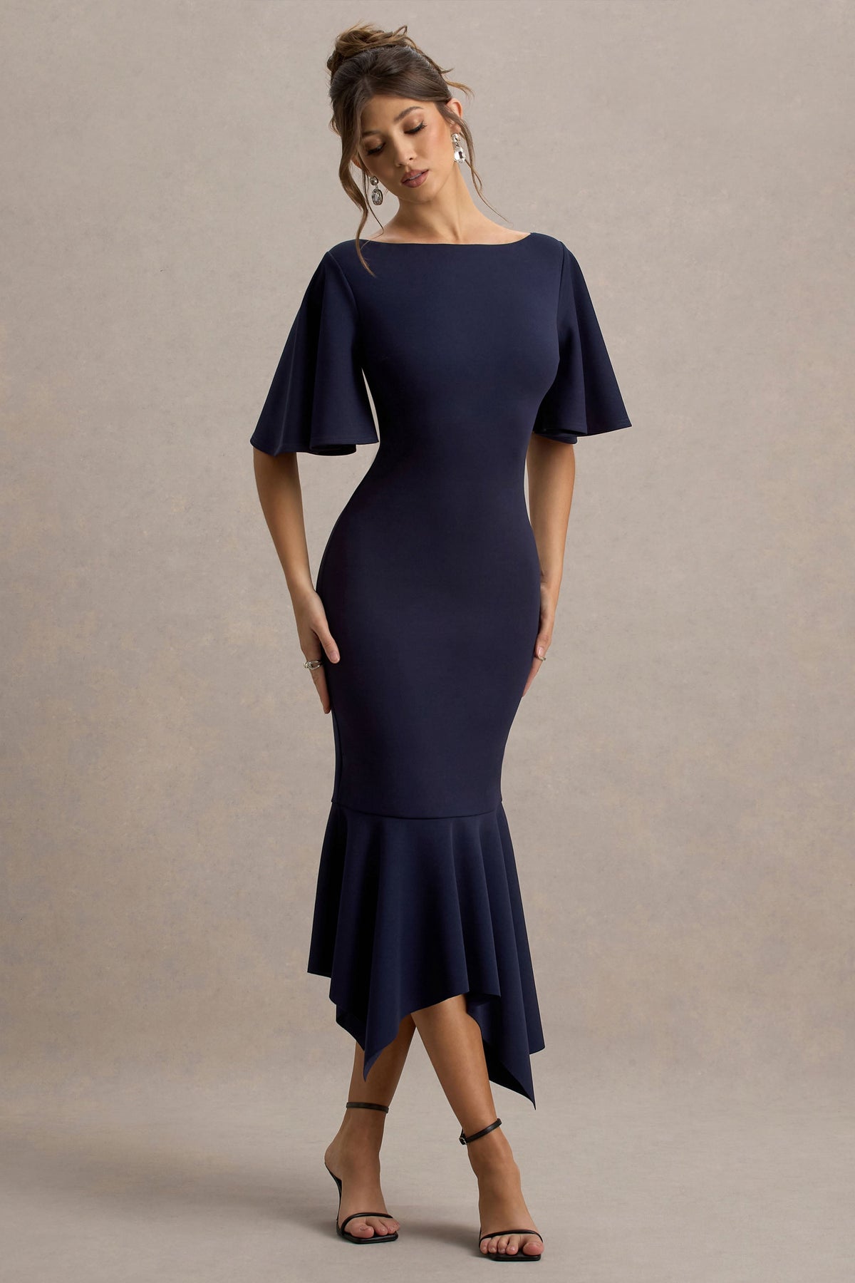 Ashling | Marineblaues Midikleid mit Flatterärmeln und Zipfelsaum