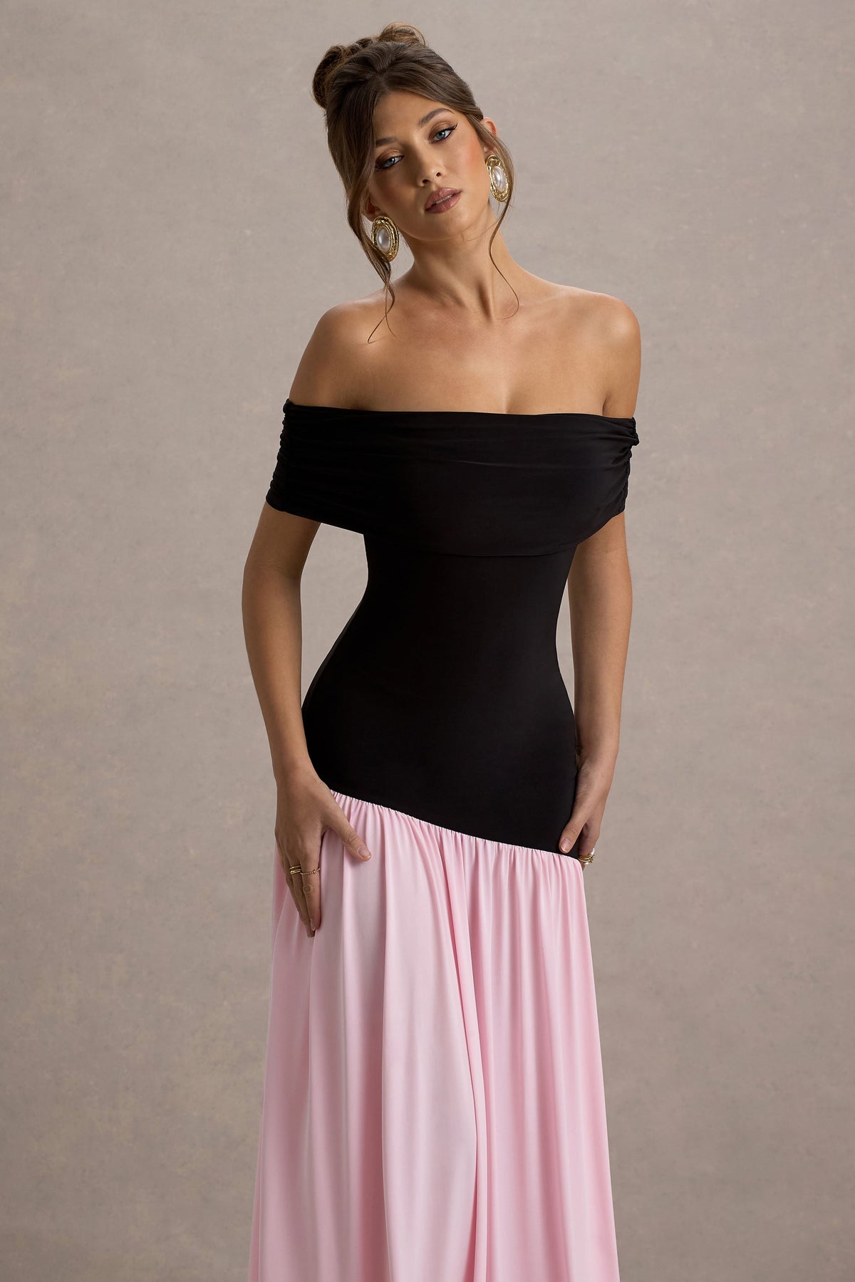 Venezia | Schwarz-Pinkes Bardot-Maxikleid mit Puffrock